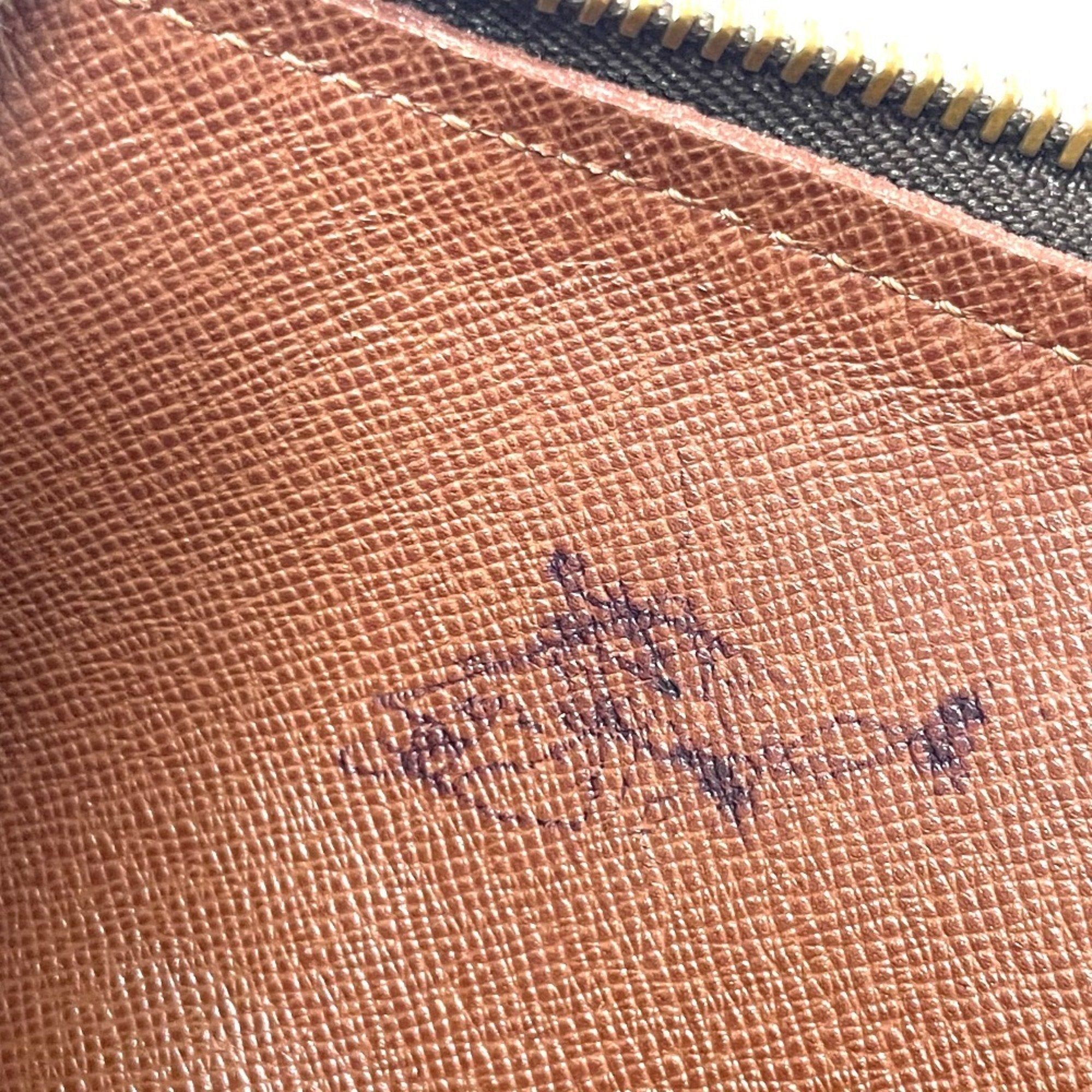 Louis Vuitton Brown Monogram Monogram Handbag Shoulder Bag
