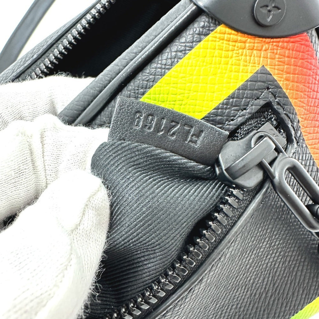 Louis Vuitton Taiga Black Taiga Leather Shoulder Bag