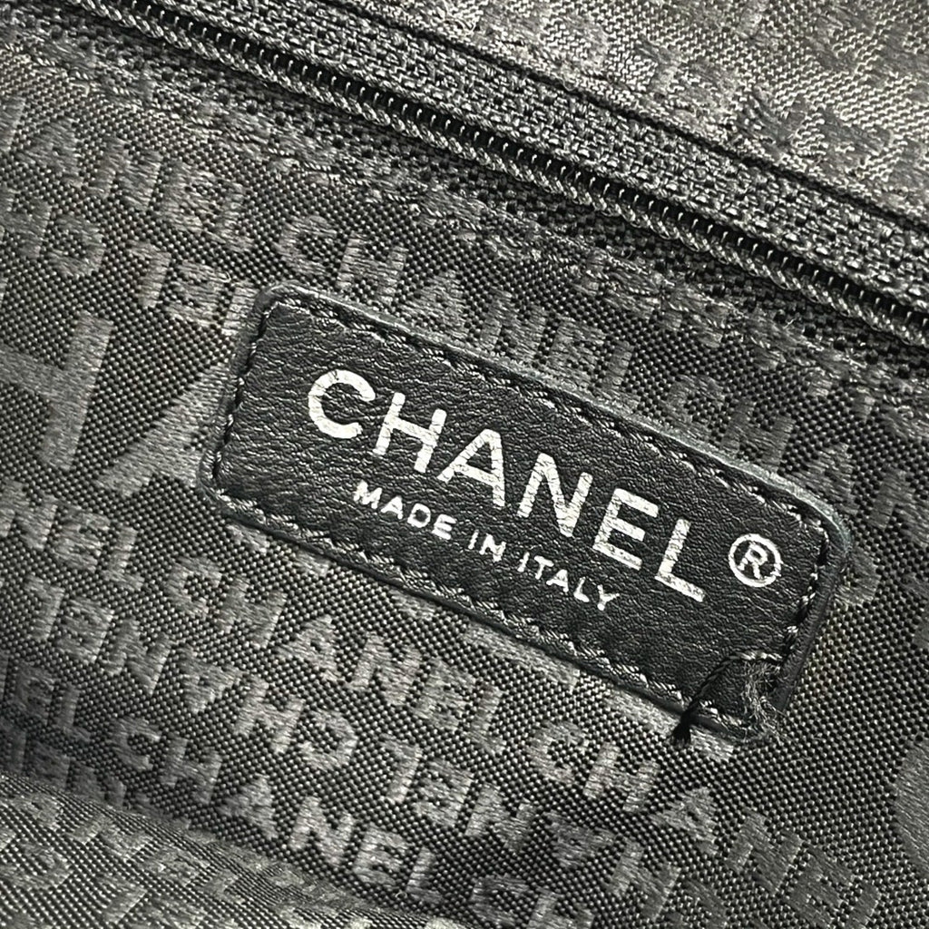 Chanel Gray Tweed Shoulder Bag
