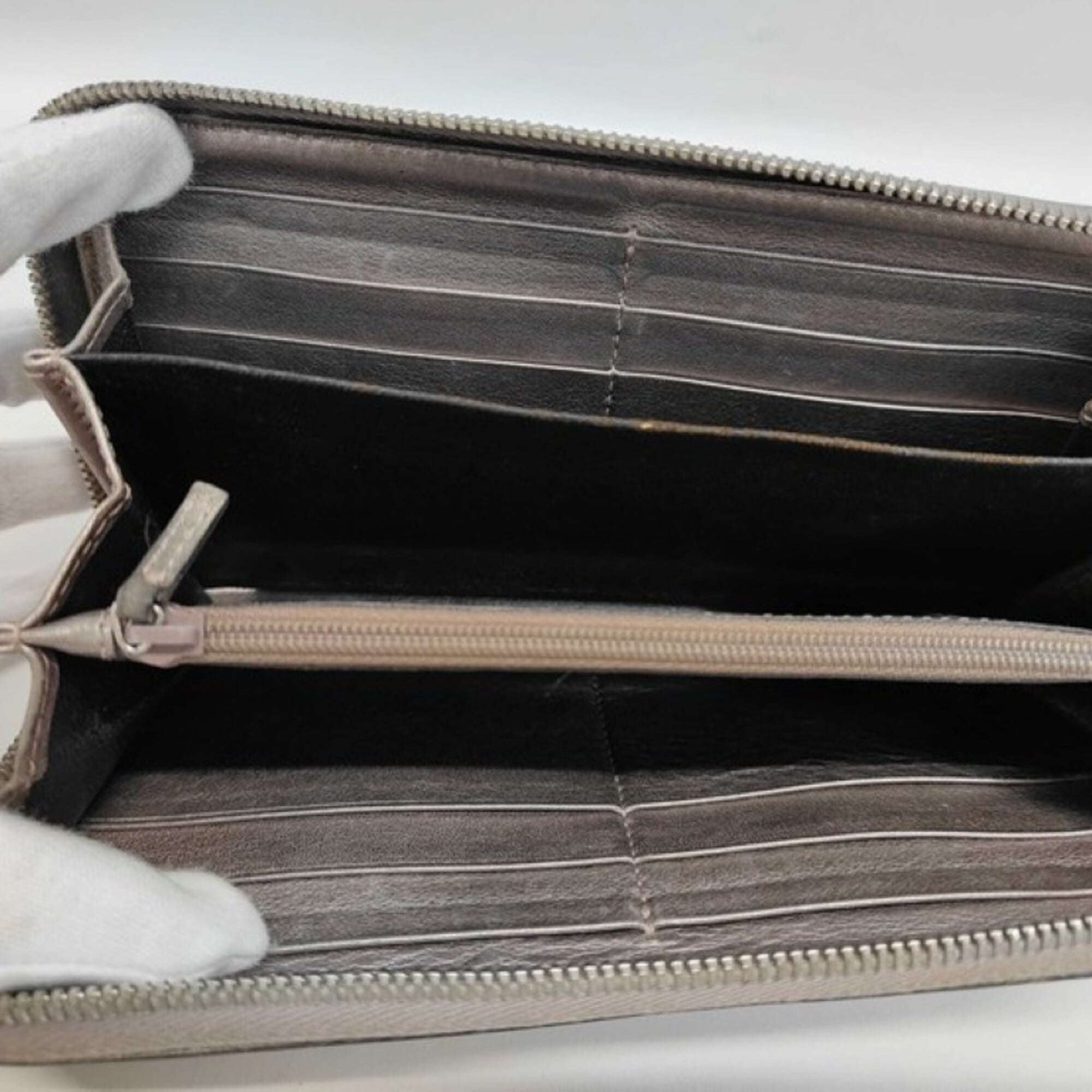 Gucci Gold Pvc Leather Long Wallet (Bi-Fold) (Pre-Owned)