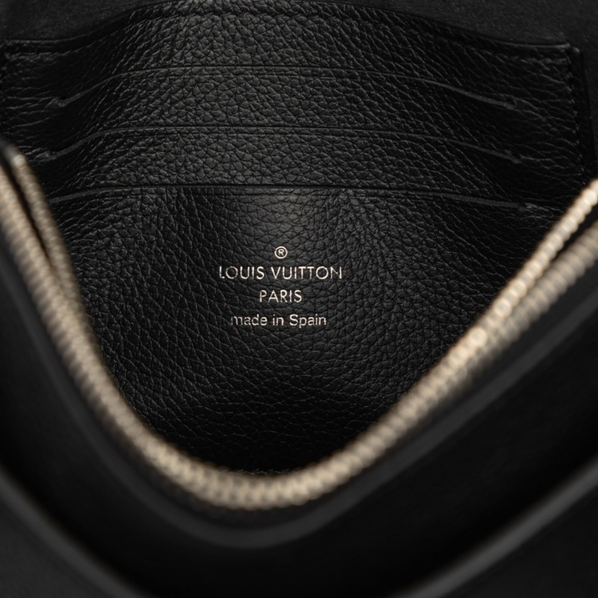Louis Vuitton Black Leather Pochette Shoulder Bag