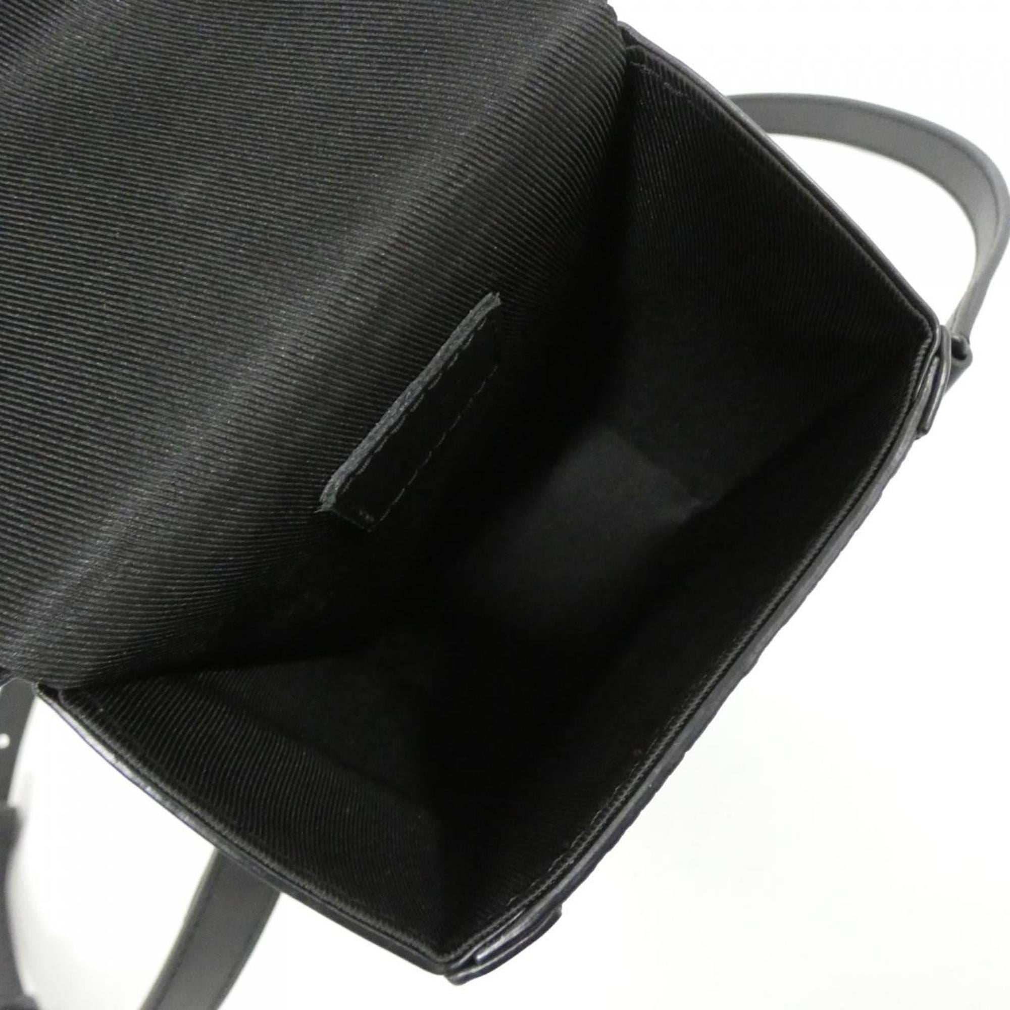 Louis Vuitton Black Leather Shoulder Bag