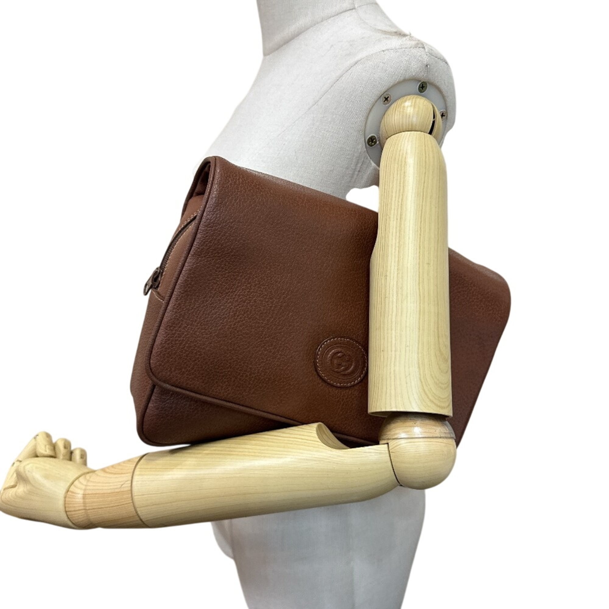 Gucci Brown Leather Clutch Bag Pouch (Pre-Owned)