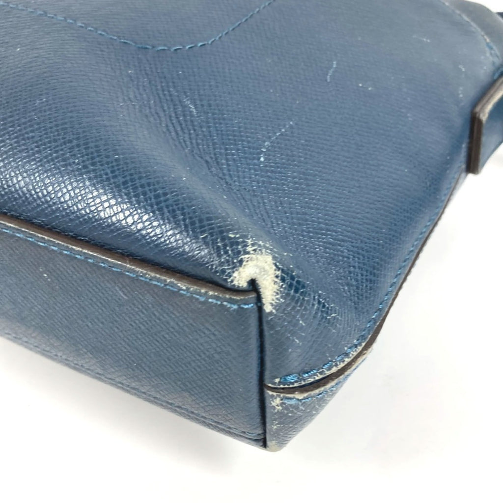 Louis Vuitton Navy Taiga Leather Leather Messenger Bag Shoulder Bag