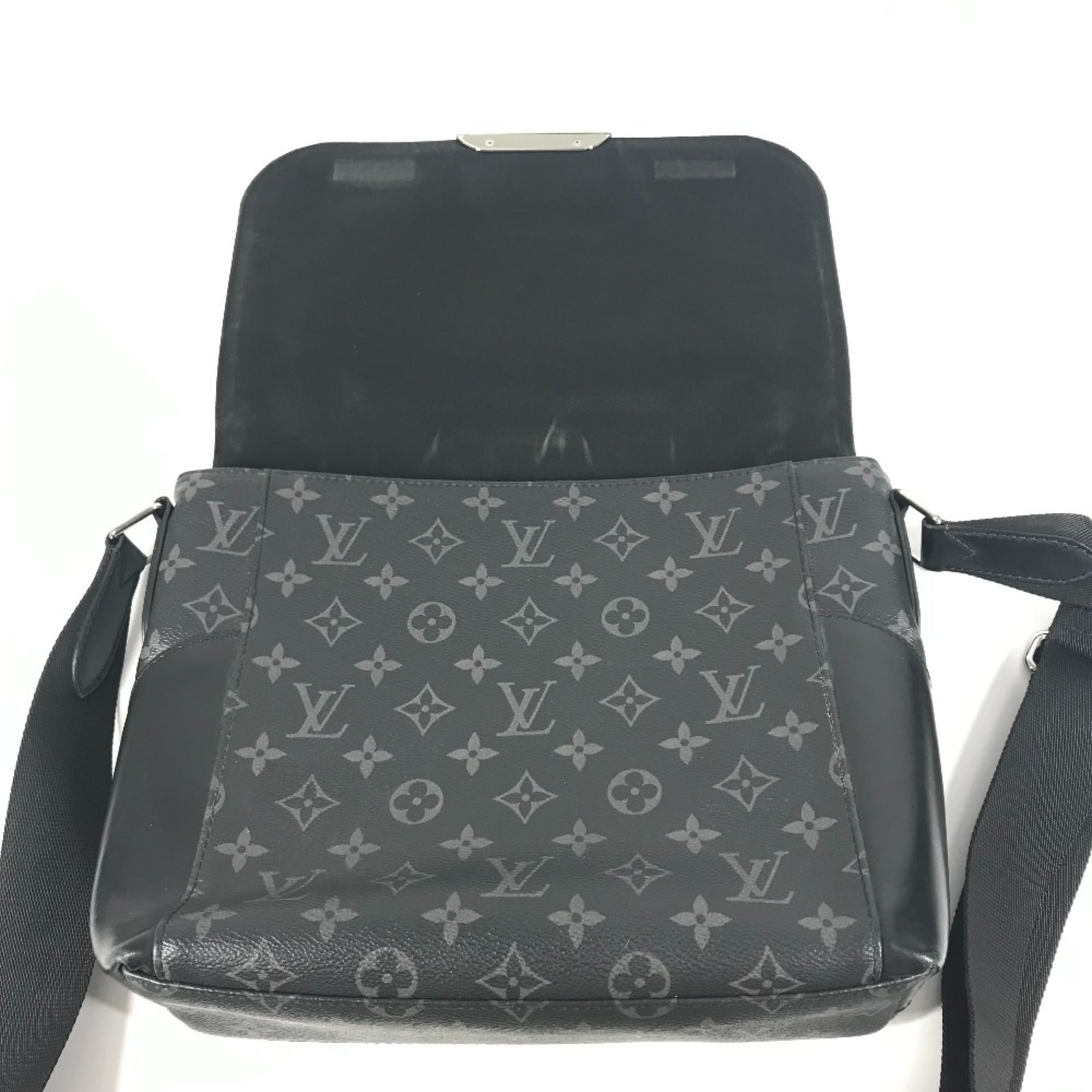Louis Vuitton Black Monogram Eclipse Monogram Eclipse Messenger Bag Shoulder Bag