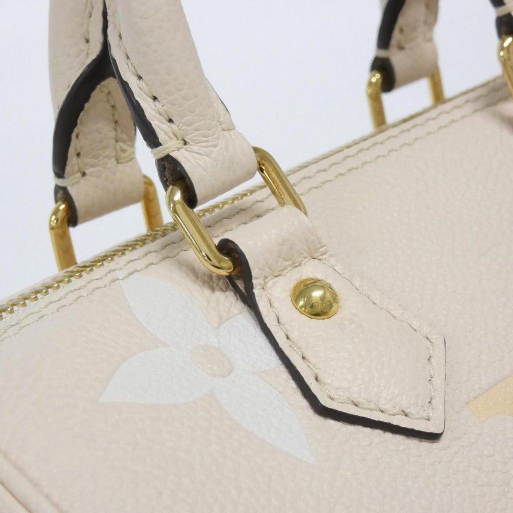 Louis Vuitton Cream Saffron White Leather Shoulder Bag