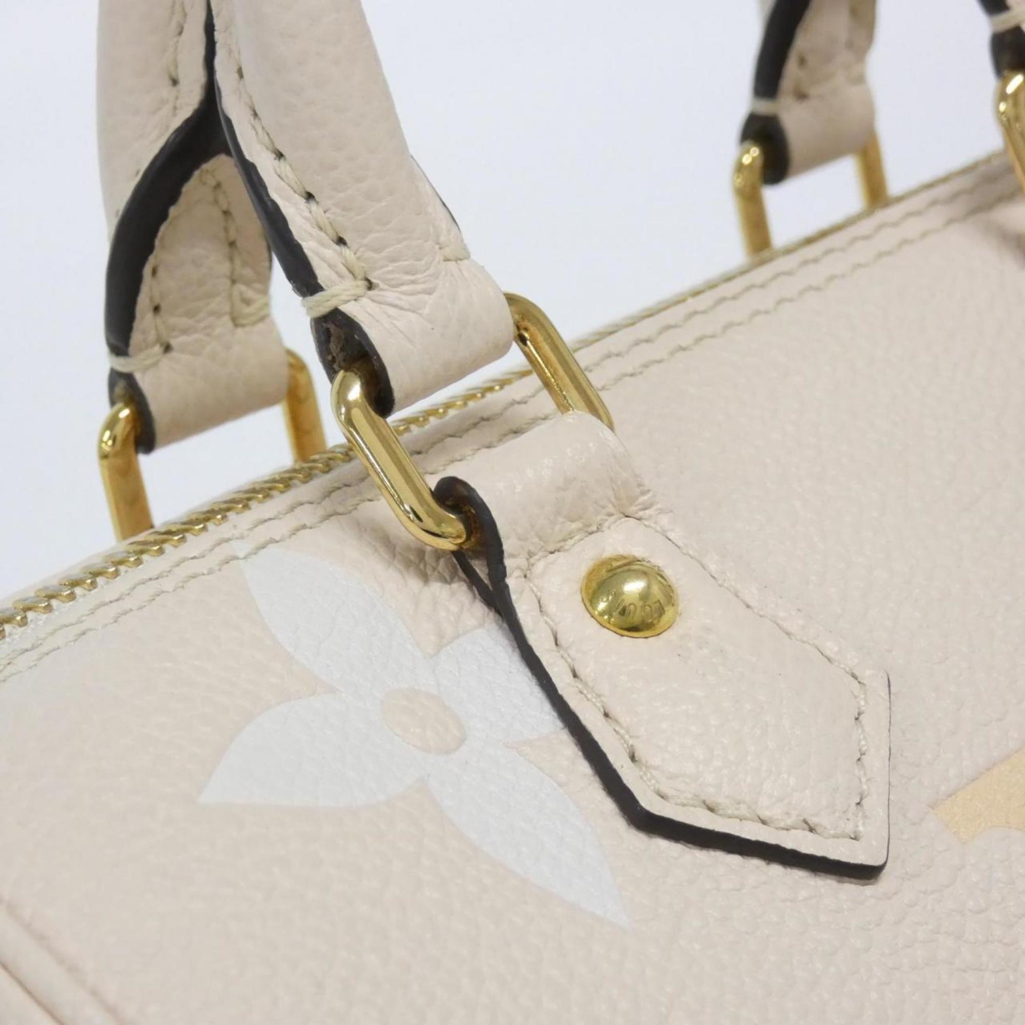 Louis Vuitton Cream Saffron White Leather Shoulder Bag