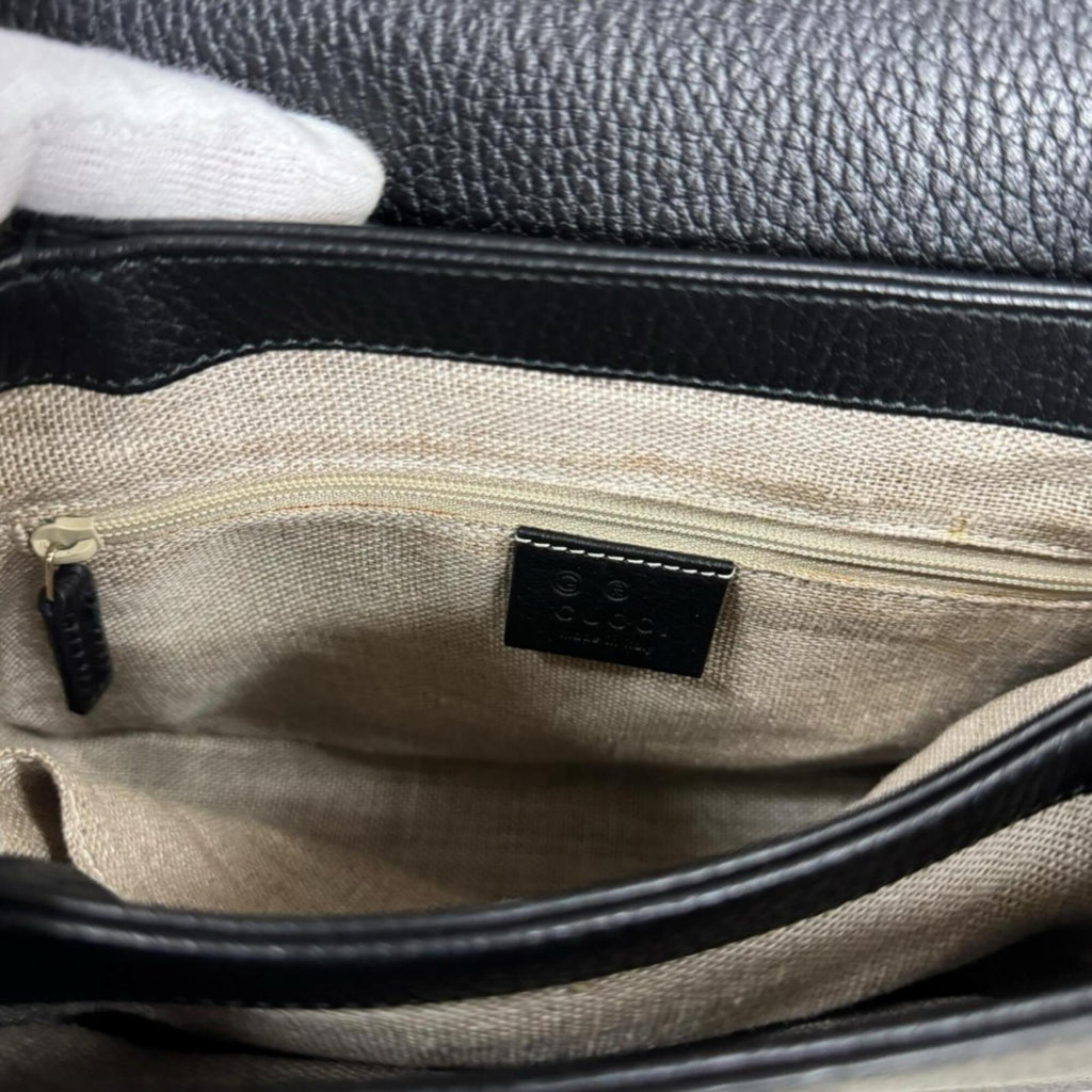 Gucci Black Leather Shoulder Bag (Pre-Owned)