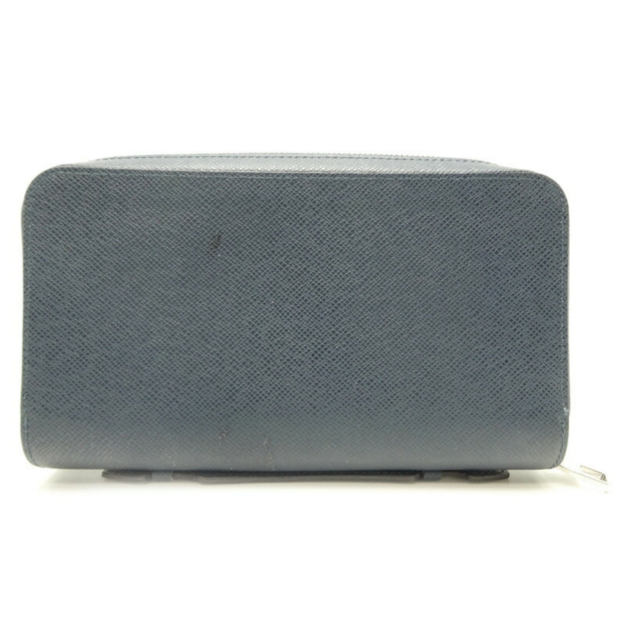 Louis Vuitton Taiga Blue Ocean Taiga Leather Pochette
