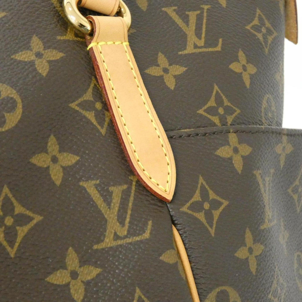 Louis Vuitton Marron Coated Canvas Handbag