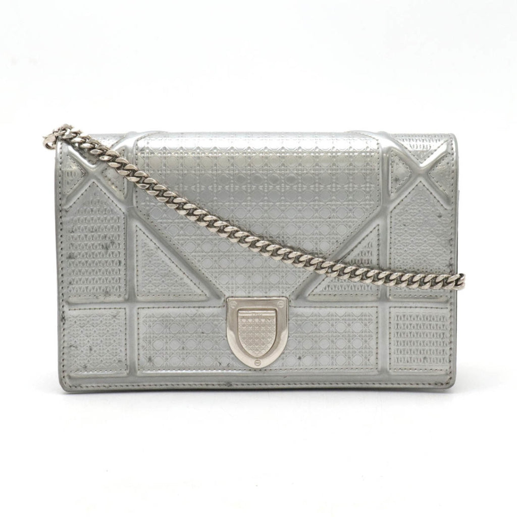 Christian Dior Silver Patent Leather Clutch Bag Pochette (Pre-Owned)