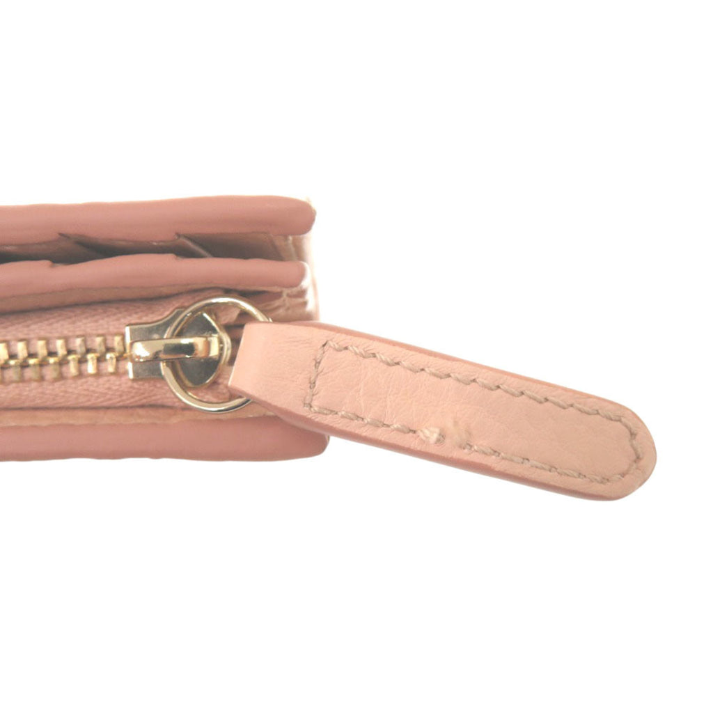 Gucci Beige Leather Wallet (Bi-Fold) (Pre-Owned)