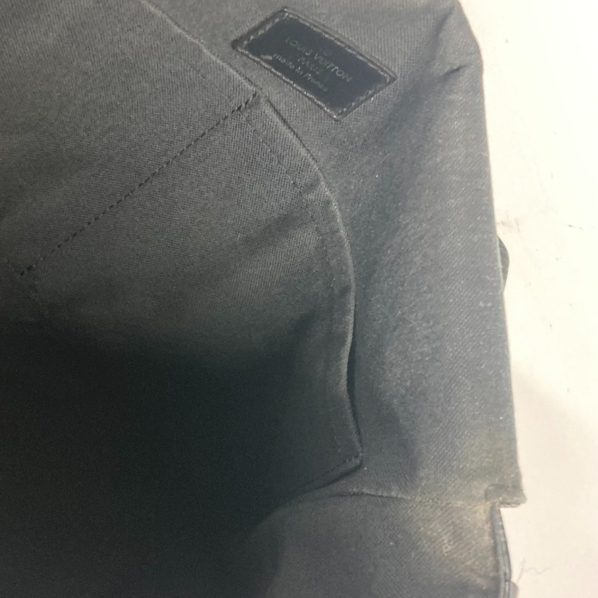 Louis Vuitton Black Damier Graphite Messenger Bag Shoulder Bag