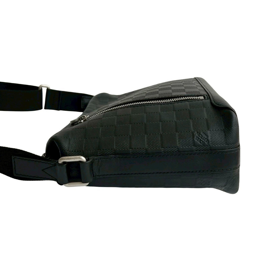 Louis Vuitton Black Leather Shoulder Bag