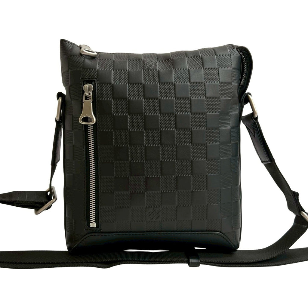 Louis Vuitton Black Leather Shoulder Bag
