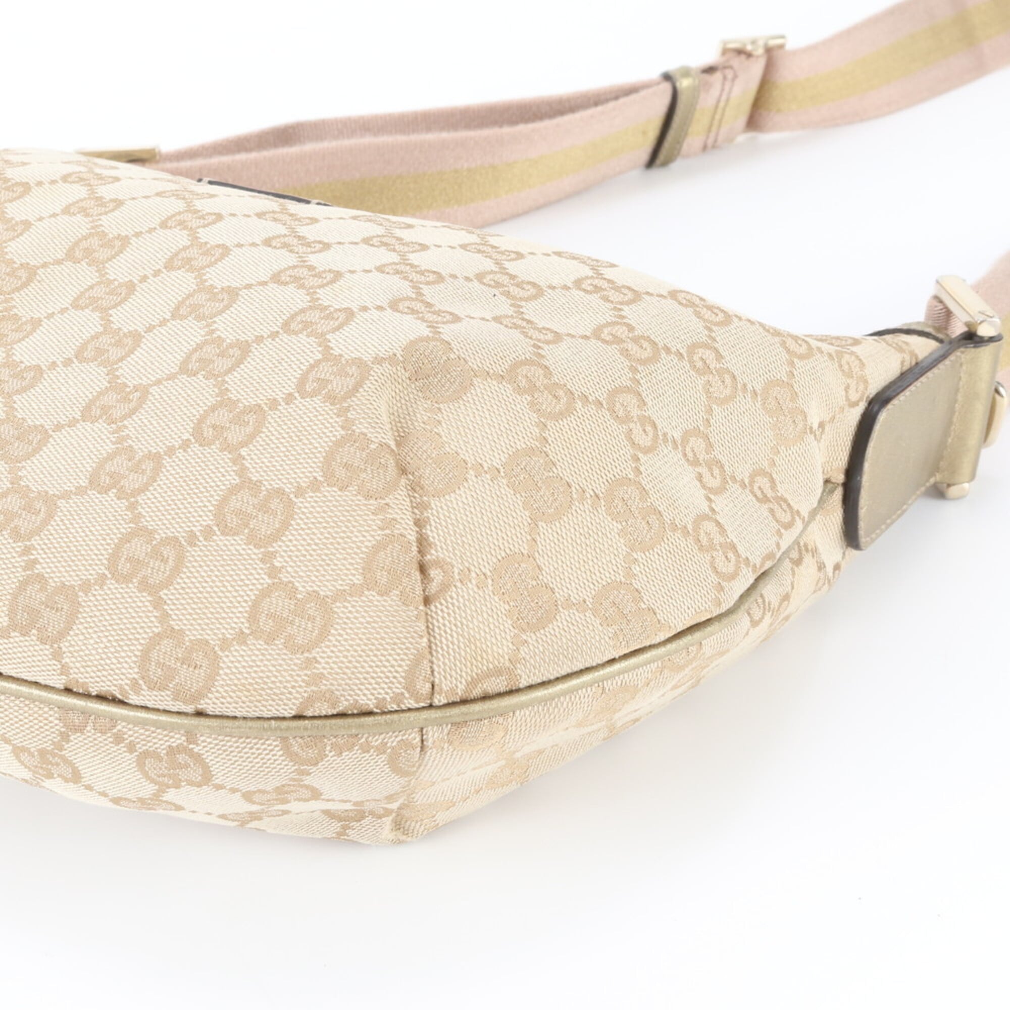 Gucci Beige Gold Leather Canvas Shoulder Bag (Pre-Owned)