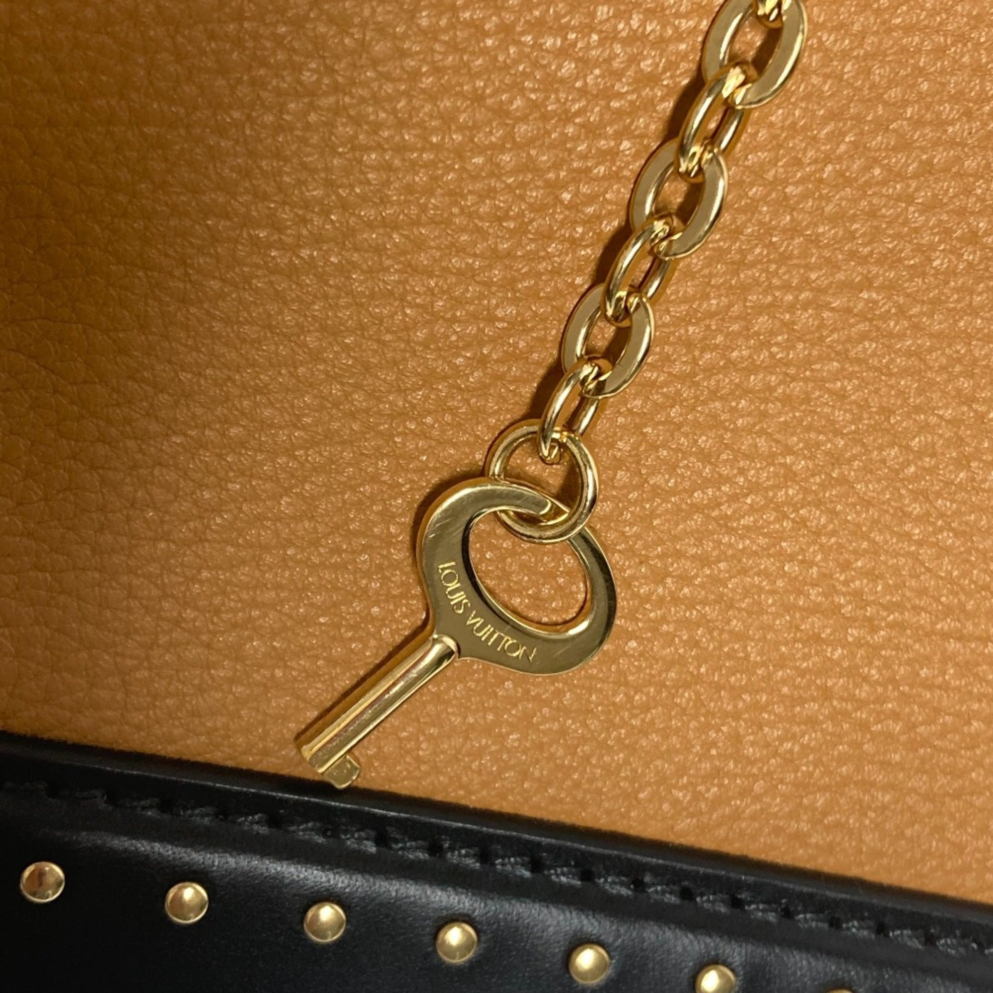 Louis Vuitton Beige Leather Handbag