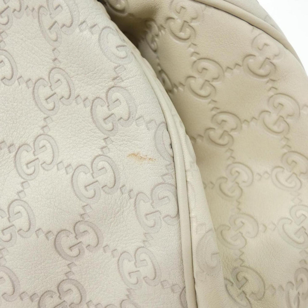 Gucci Off-White Gg Leather Handbag (Pre-Owned)