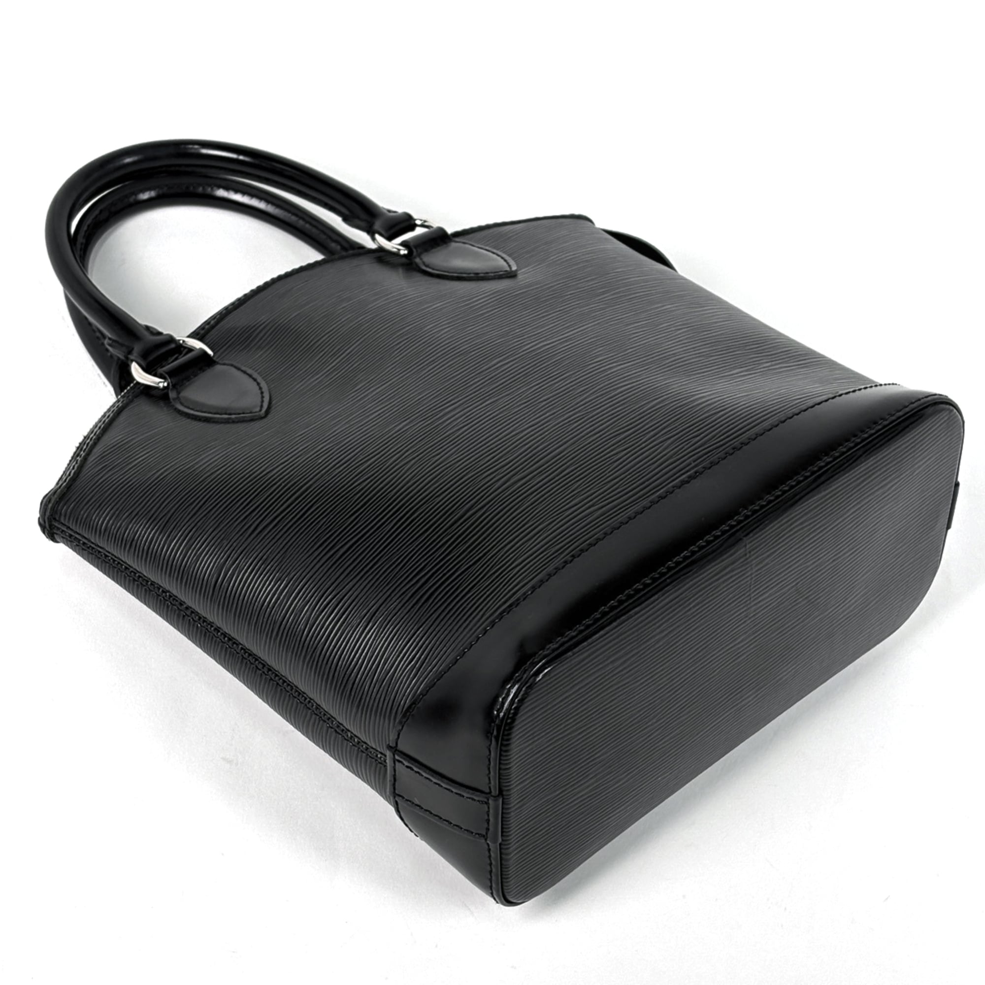 Louis Vuitton Black Noir Epi Leather Handbag