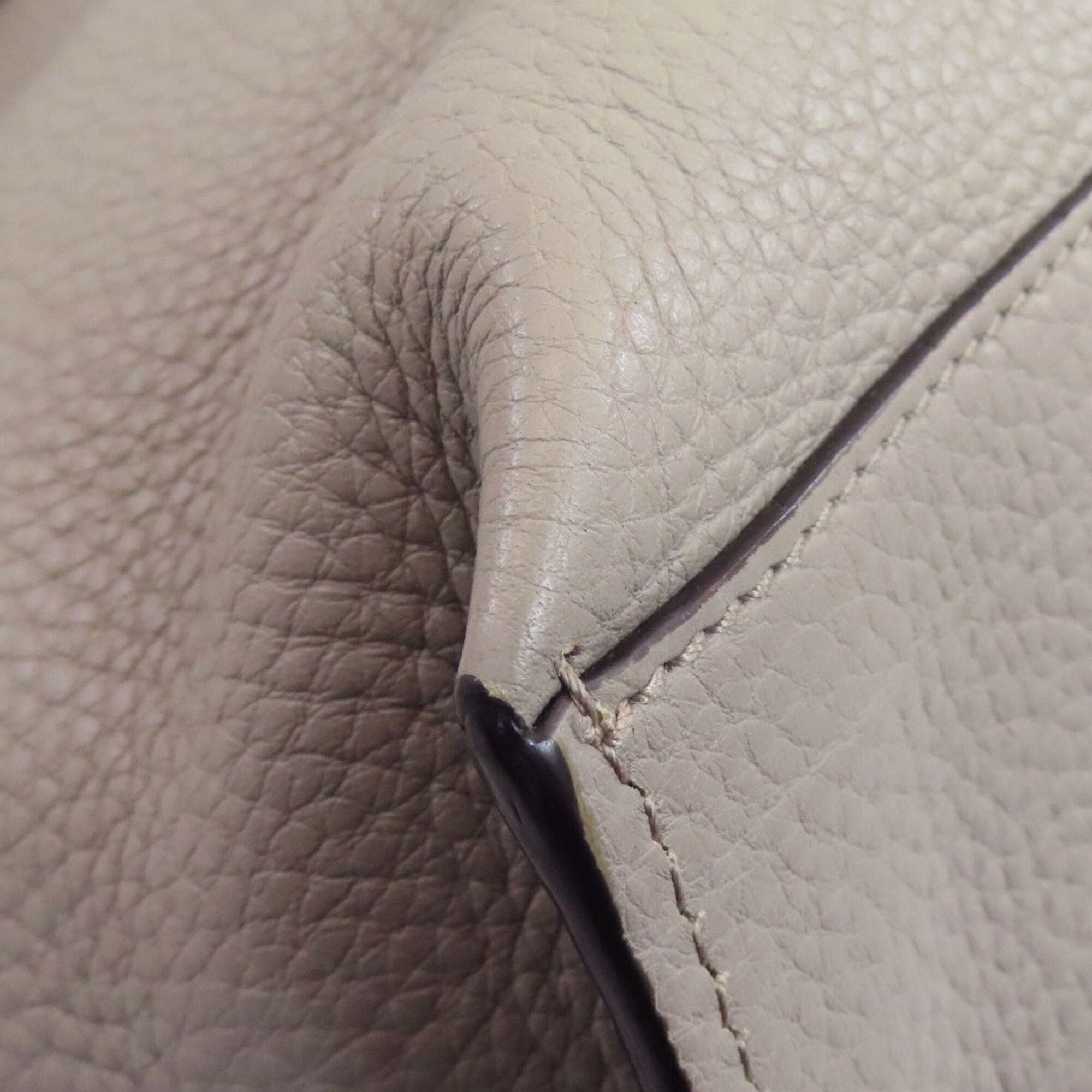 Gucci Gray Leather Handbag (Pre-Owned)