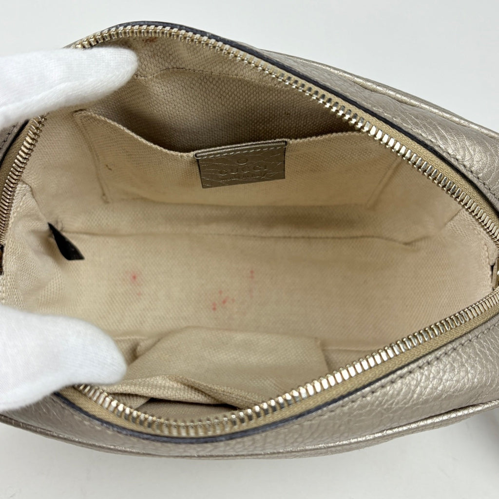 Gucci Gold Leather Shoulder Bag (Pre-Owned)