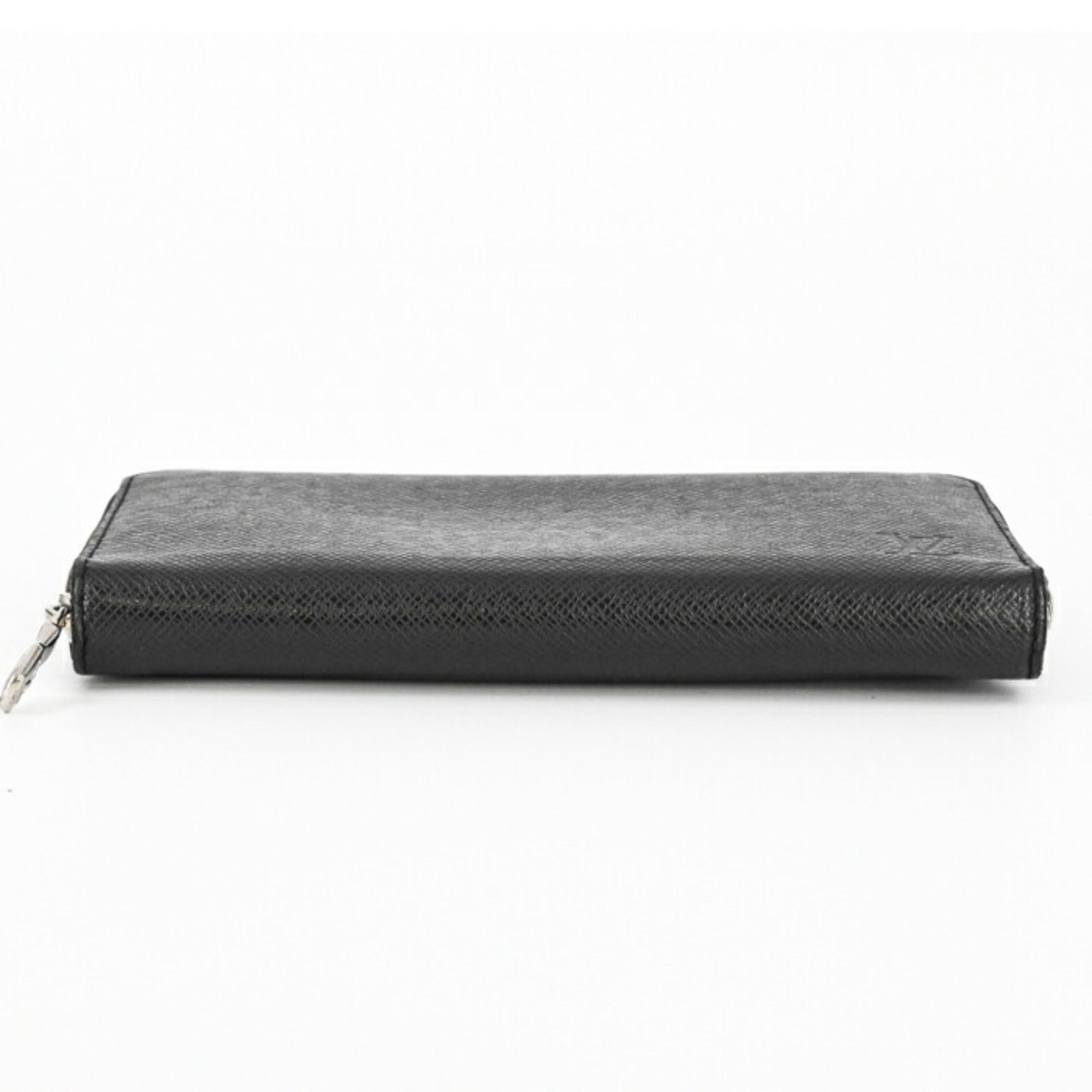 Louis Vuitton Black Taiga Leather Wallet (Tri-Fold)