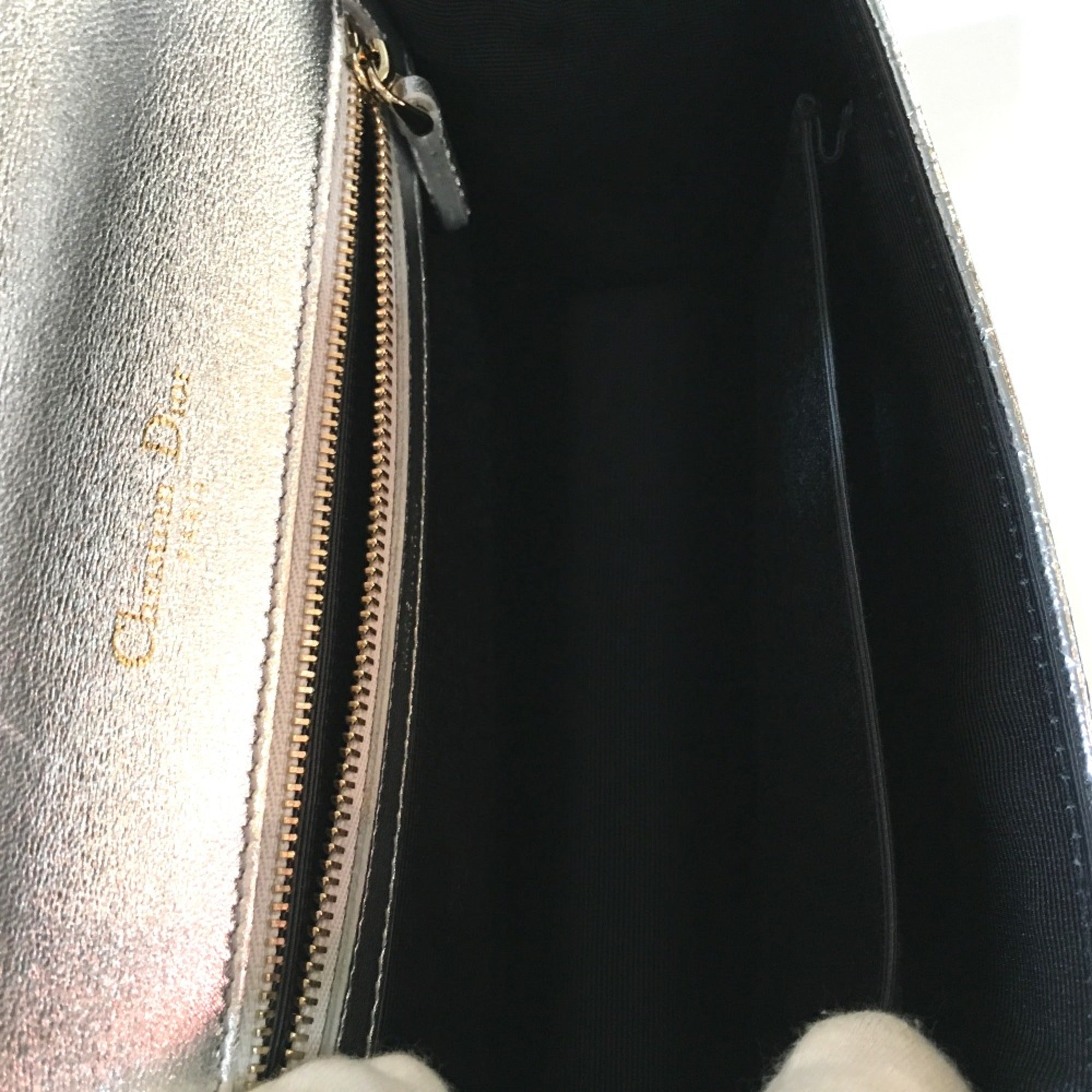 Christian Dior Silver Leather Shoulder Bag (Pre-Owned)