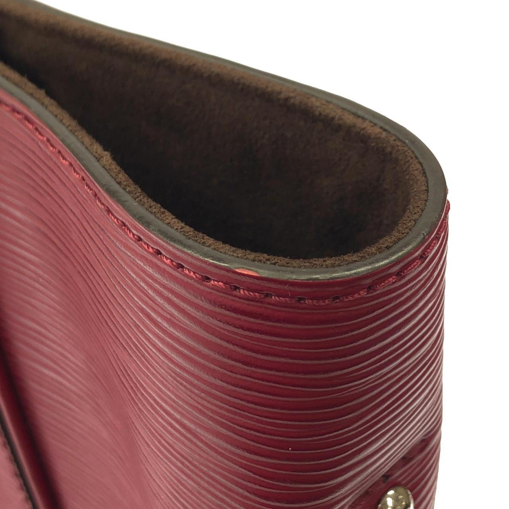 Louis Vuitton Fuchsia Leather Handbag