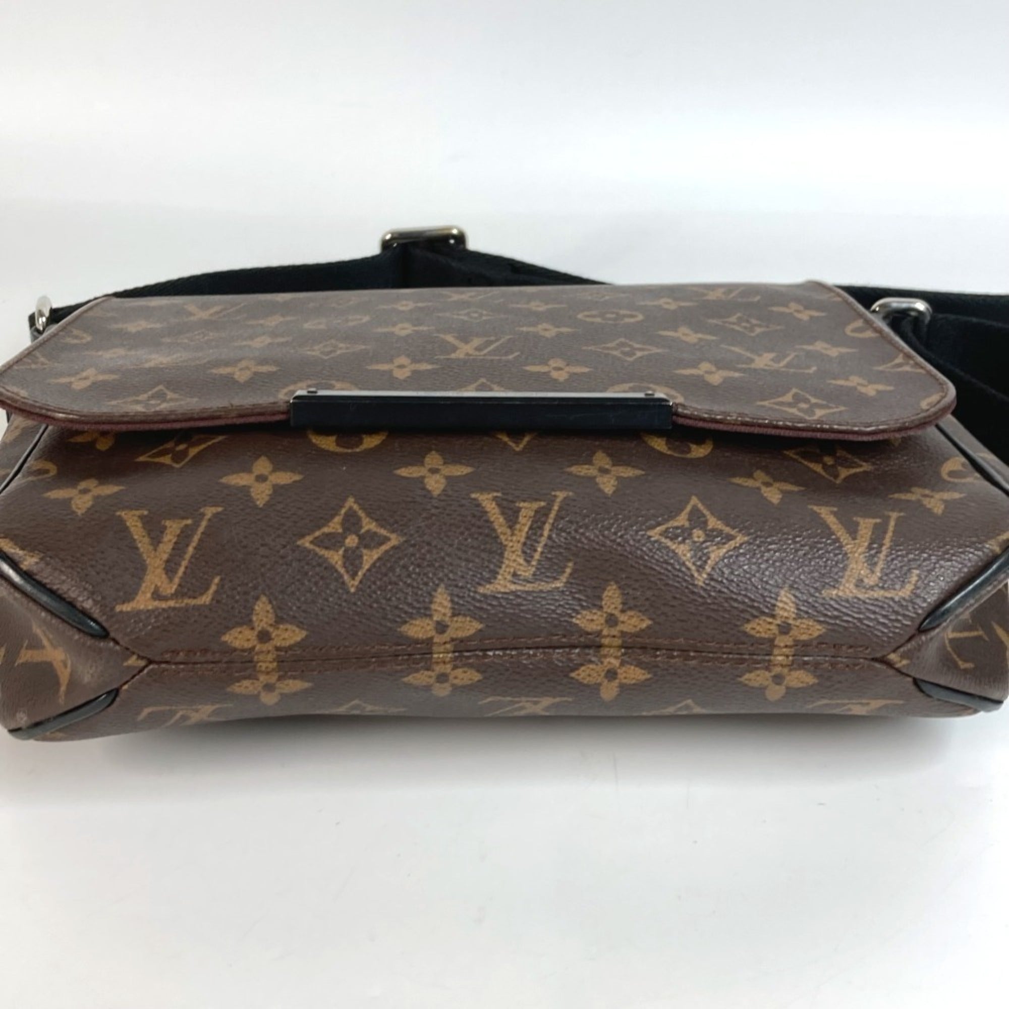 Louis Vuitton Black Brown Monogram Messenger Bag Shoulder Bag
