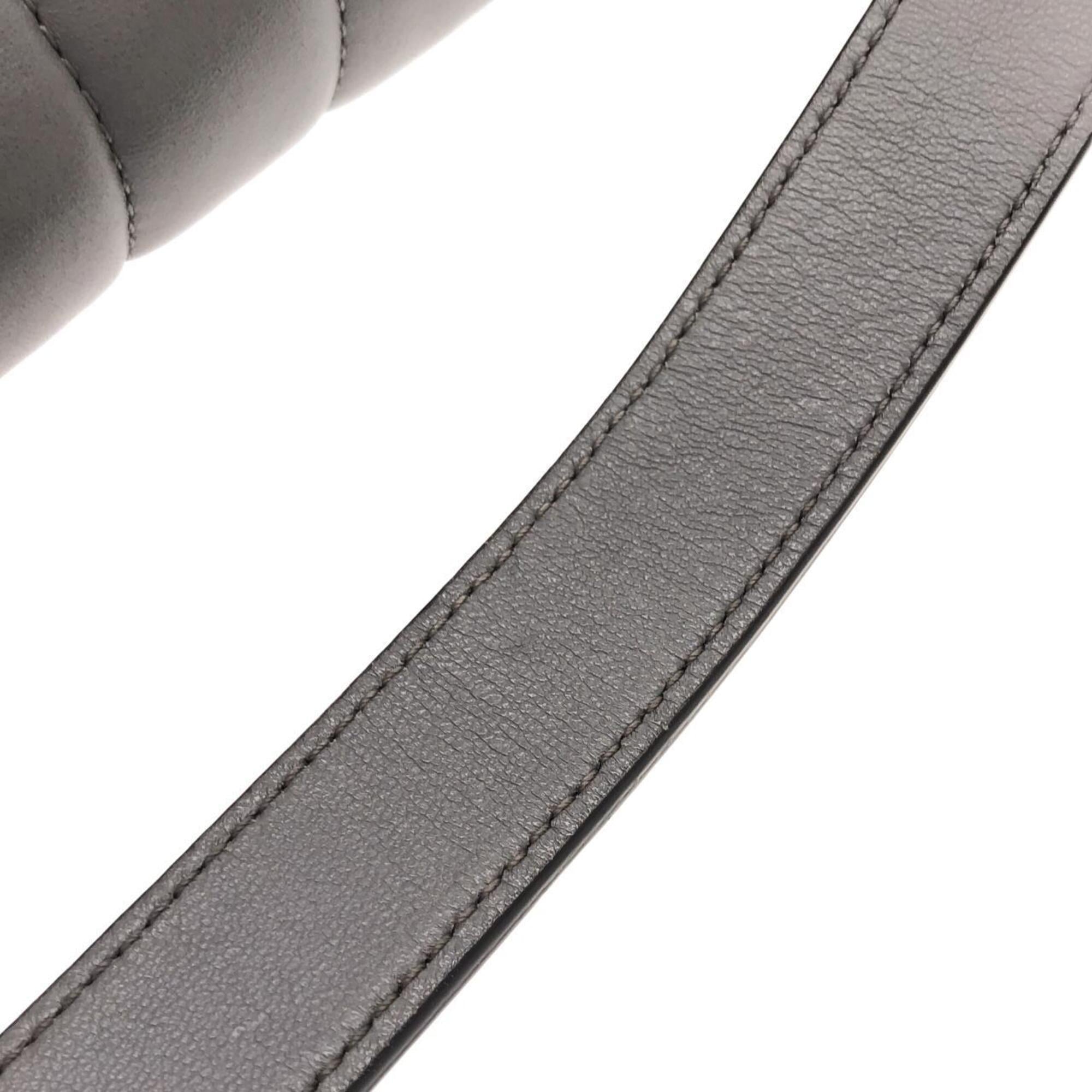 Gucci Gray Quilting Leather Shoulder Bag (Pre-Owned)