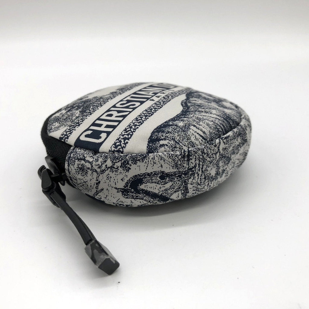 Christian Dior White Fabric Pouch (Pre-Owned)