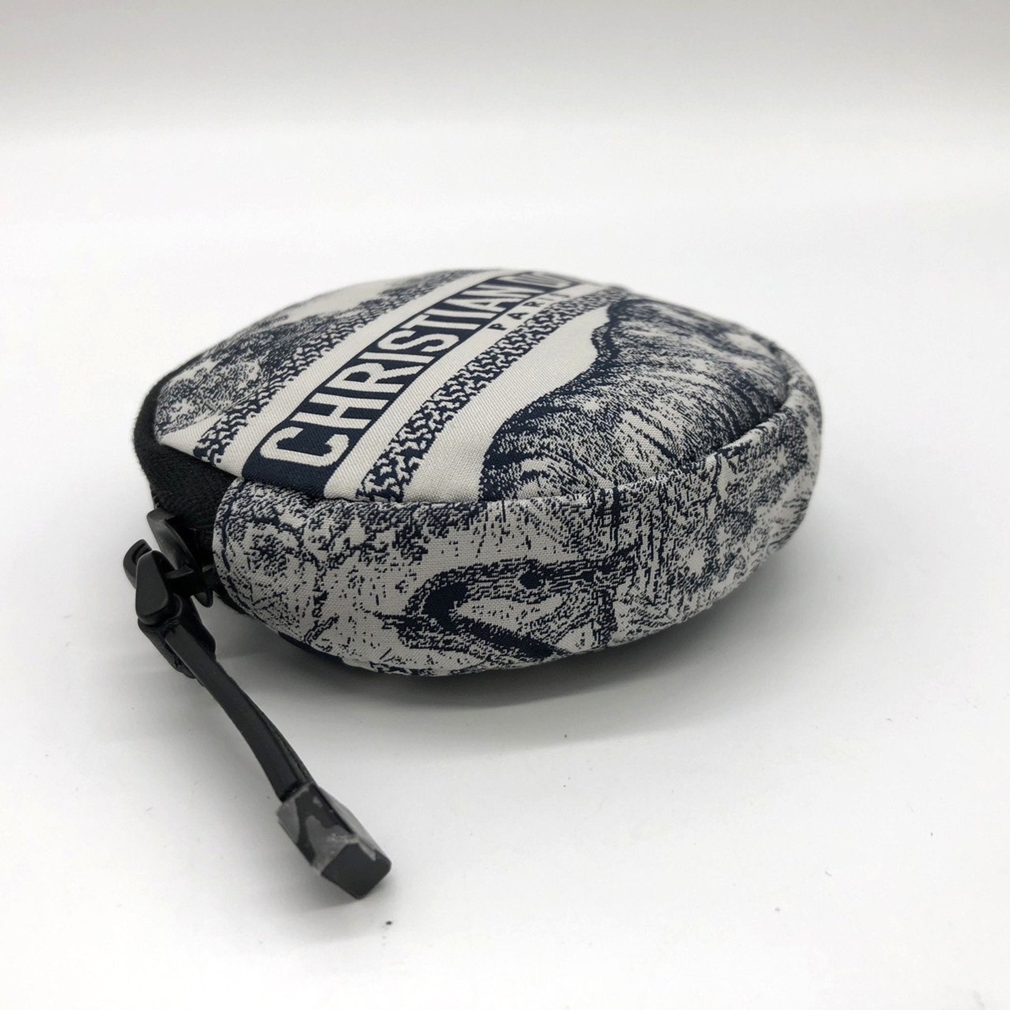 Christian Dior White Fabric Pouch (Pre-Owned)