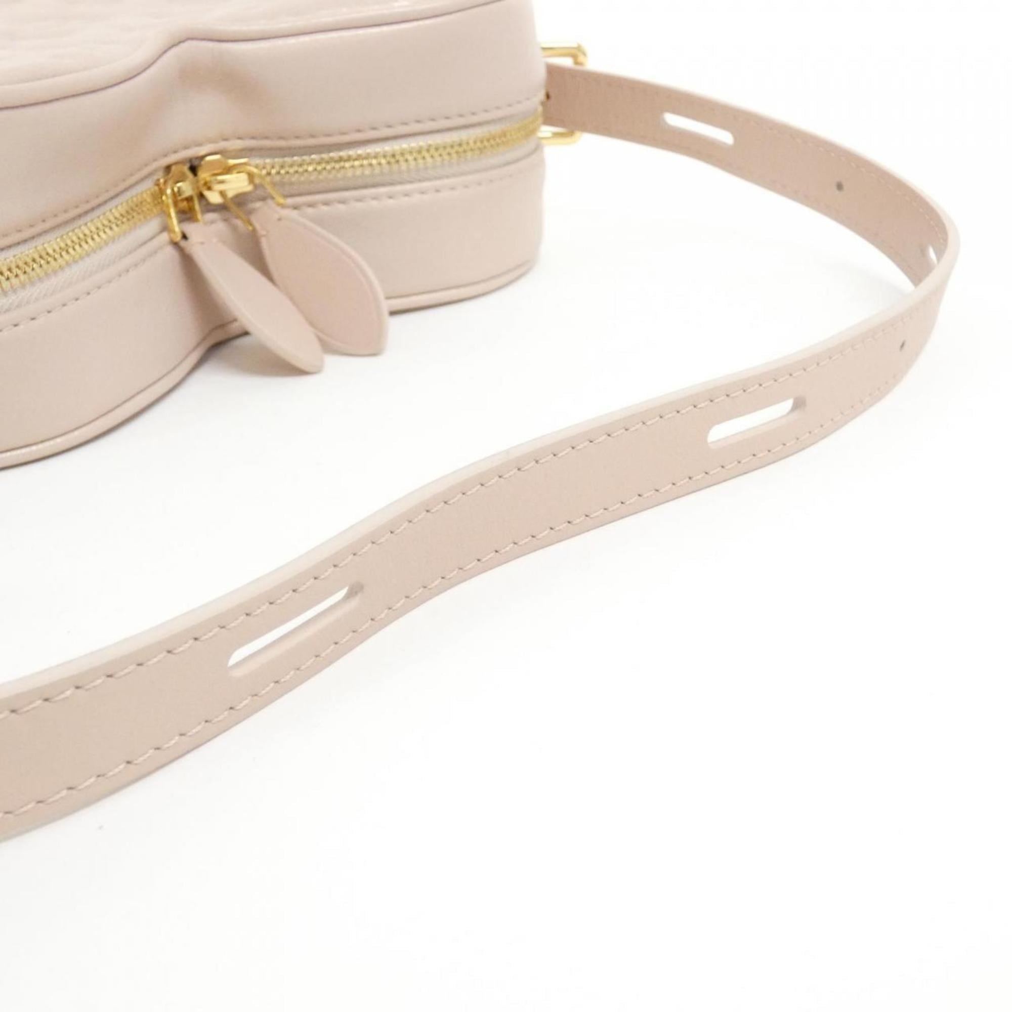 Louis Vuitton Rose Leather Shoulder Bag
