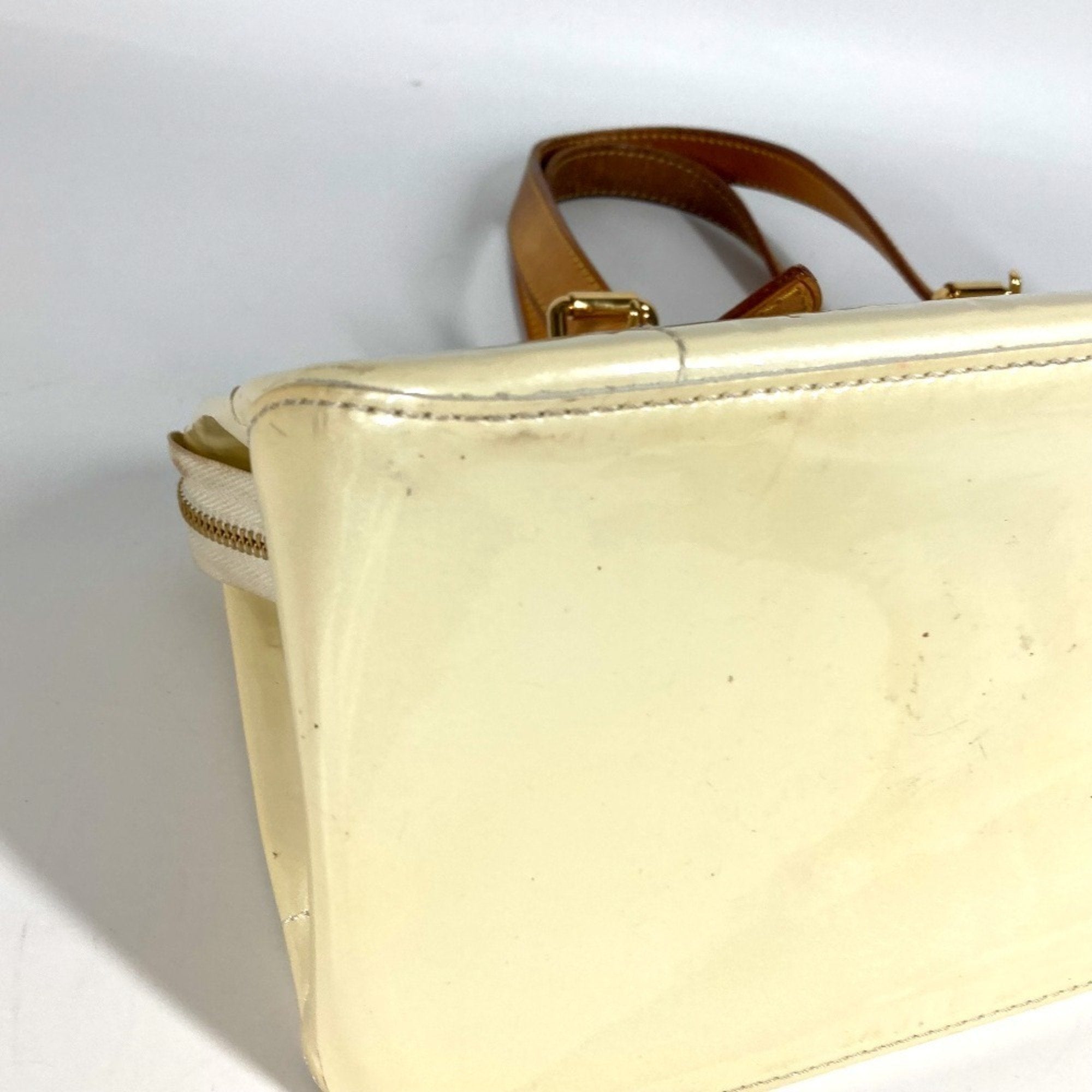 Louis Vuitton Pearl White Monogram Vernis Handbag Shoulder Bag Tote Bag