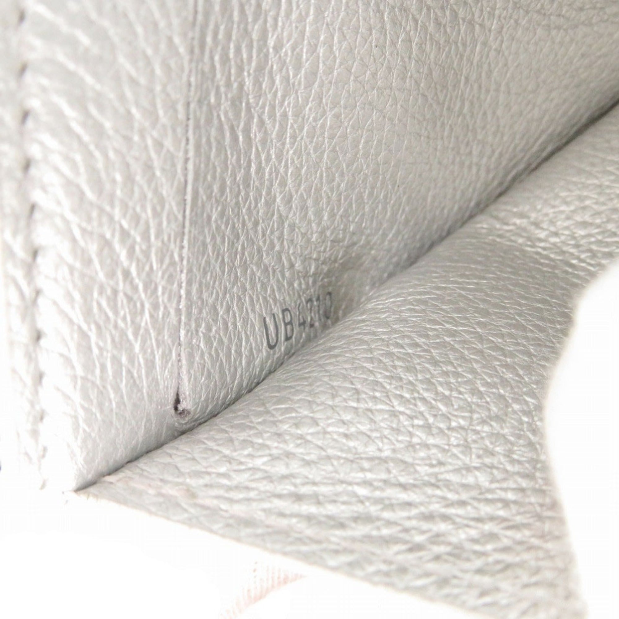 Louis Vuitton Silver Leather Wallet (Tri-Fold)