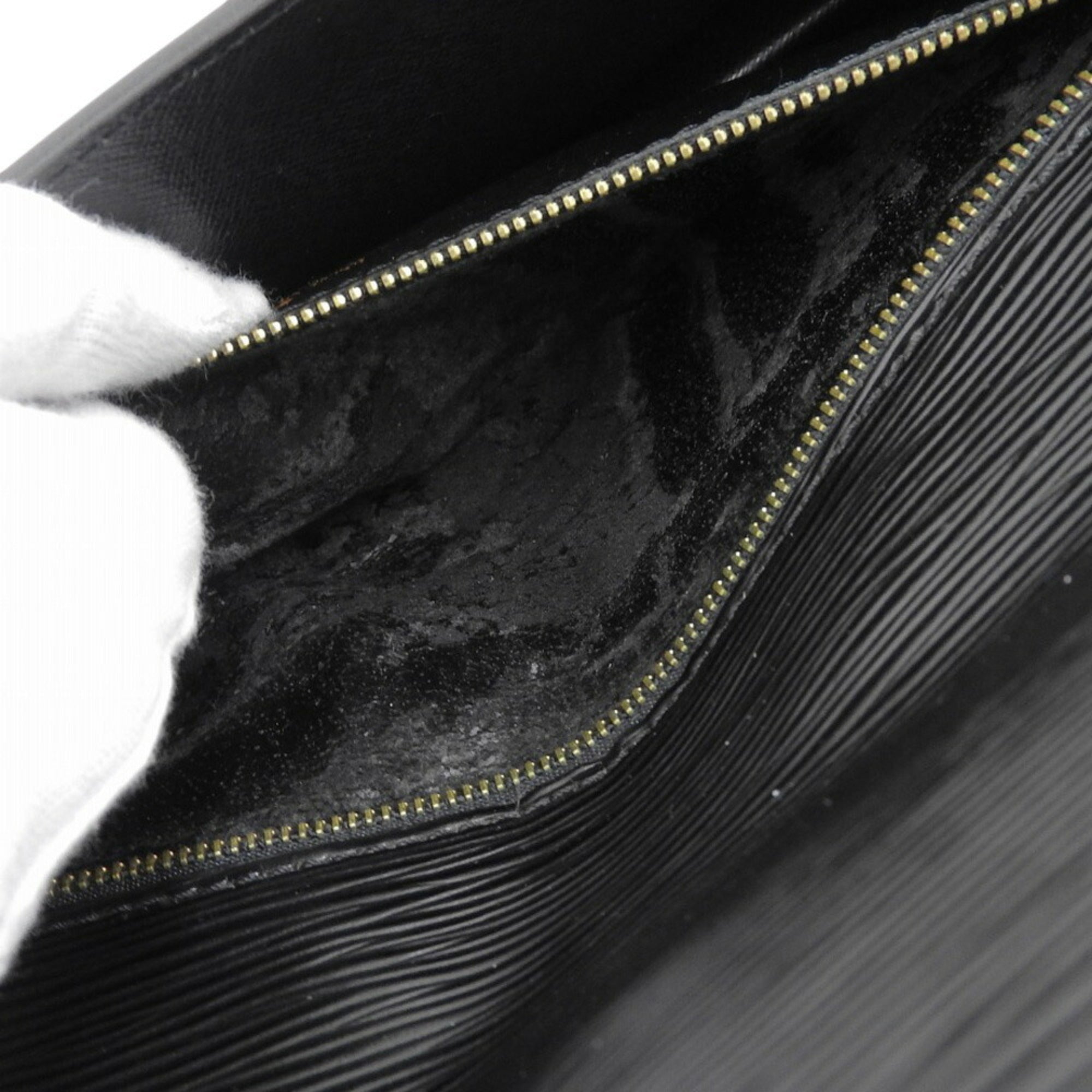 Louis Vuitton Black Noir Epi Leather Clutch Bag Pochette