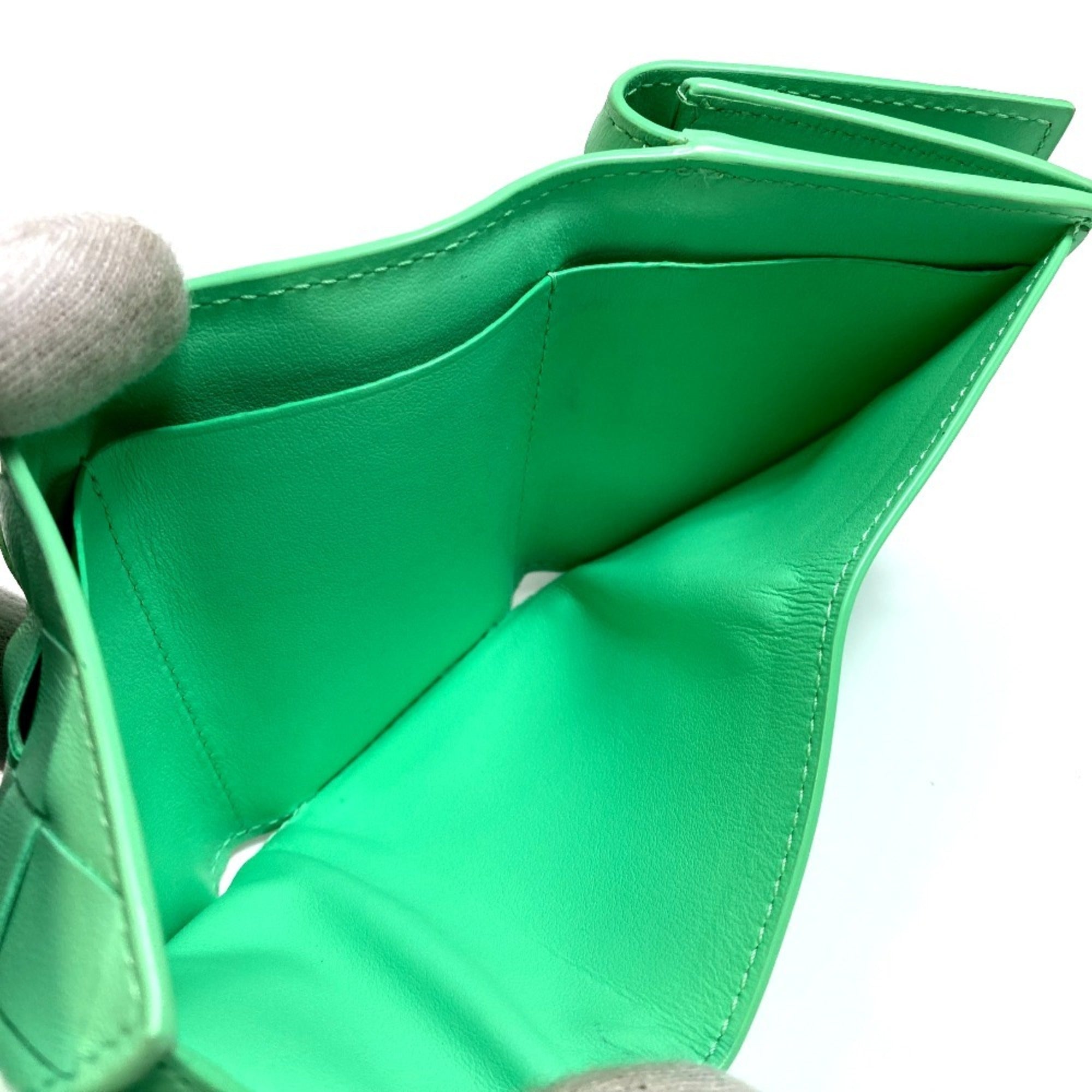 Bottega Veneta Green Leather Wallet (Tri-Fold)