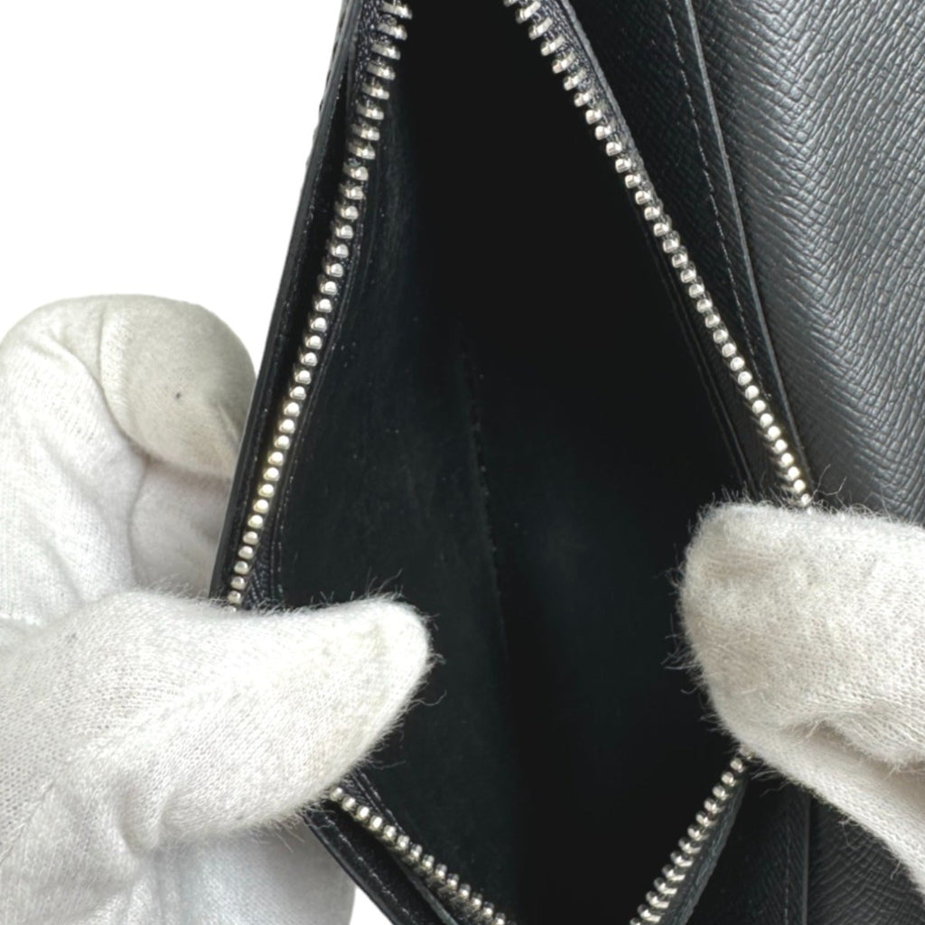 Louis Vuitton Black Taiga Leather Long Wallet