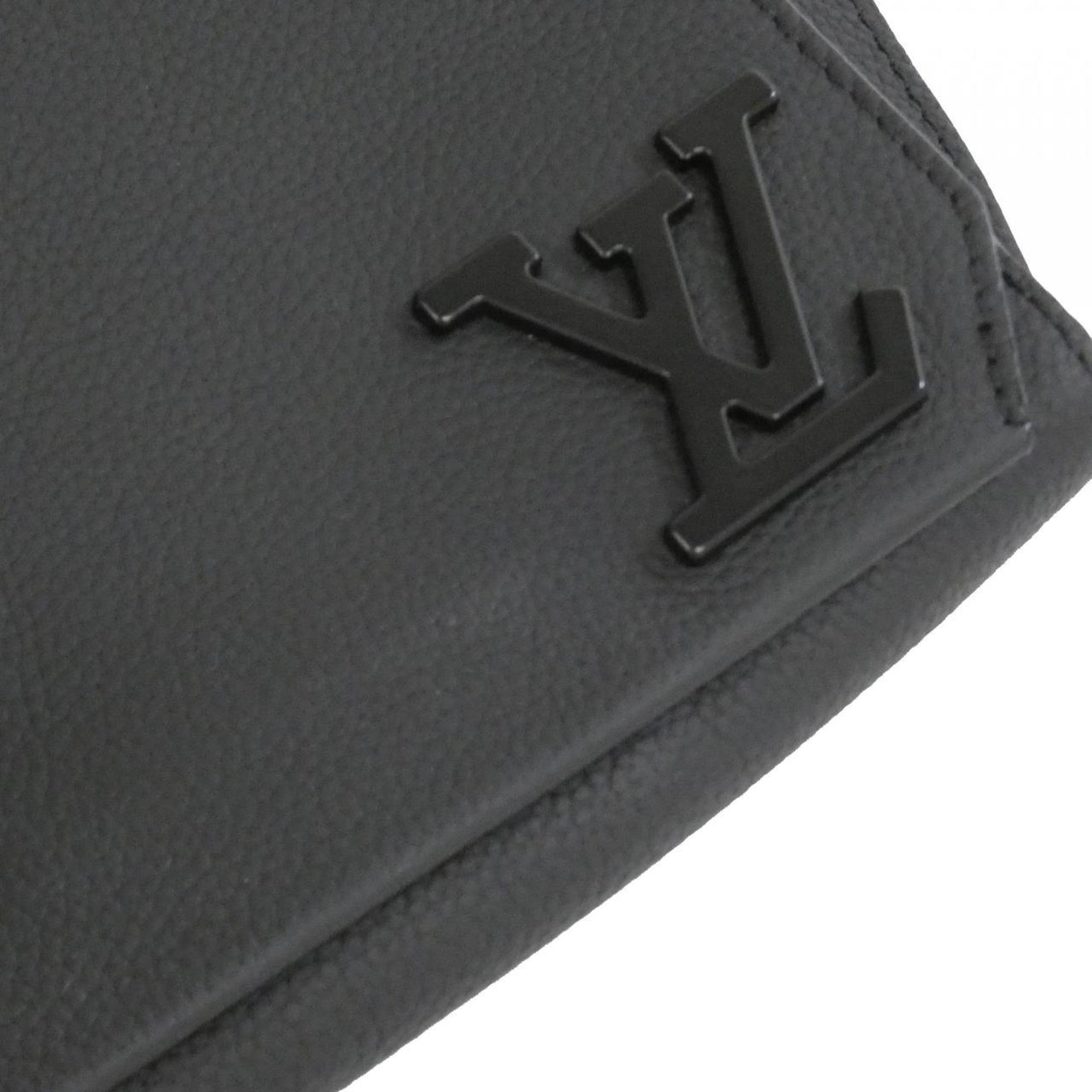 Louis Vuitton Black Leather Shoulder Bag