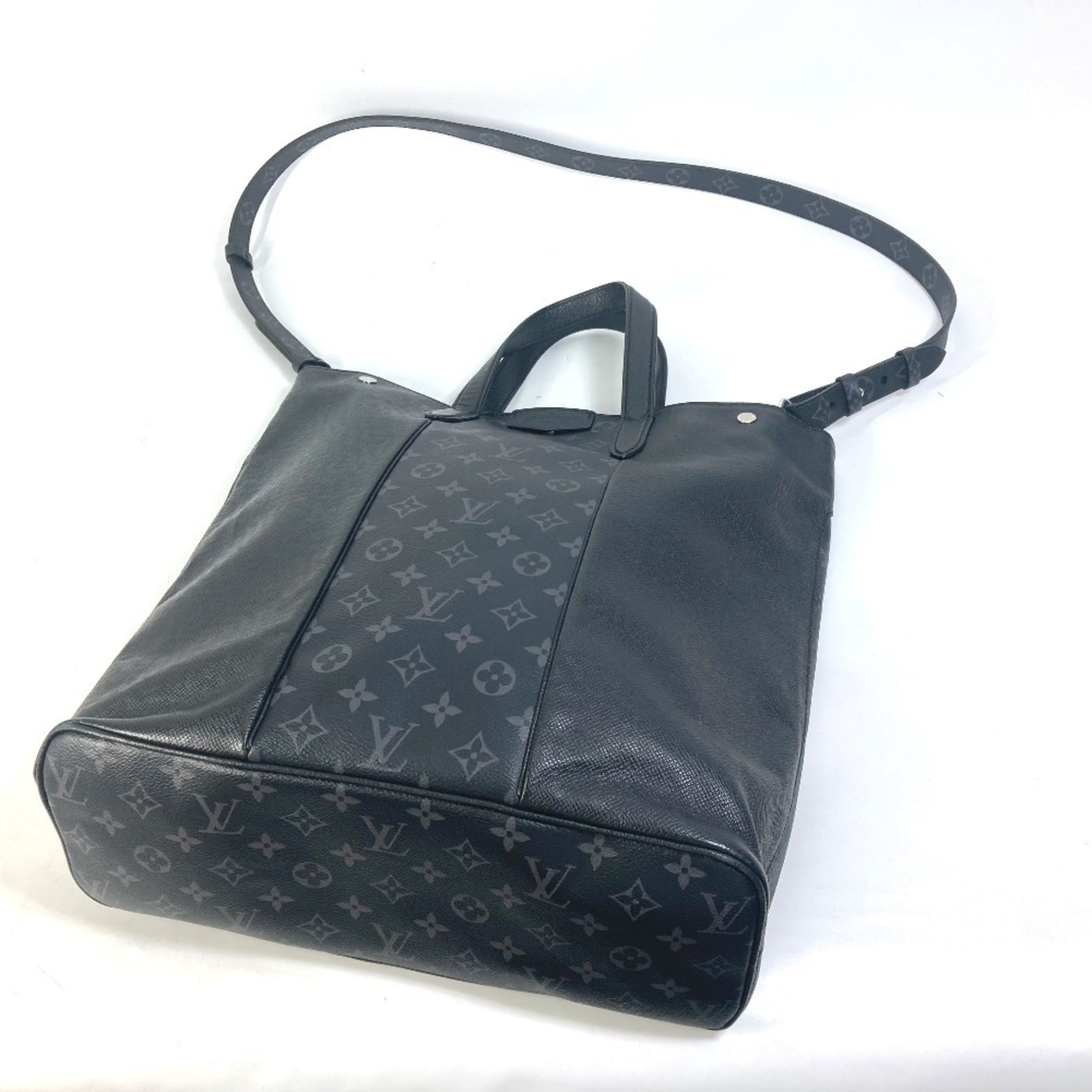 Louis Vuitton Taigarama Black Taiga Leather Monogram Eclipse Handbag Shoulder Bag Tote Bag