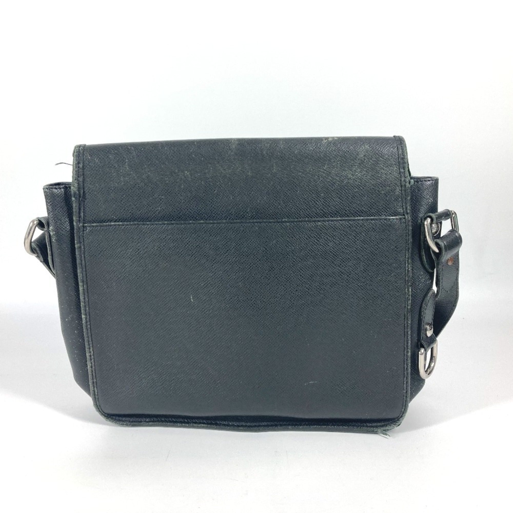 Louis Vuitton Ardoise Black Taiga Leather Shoulder Bag
