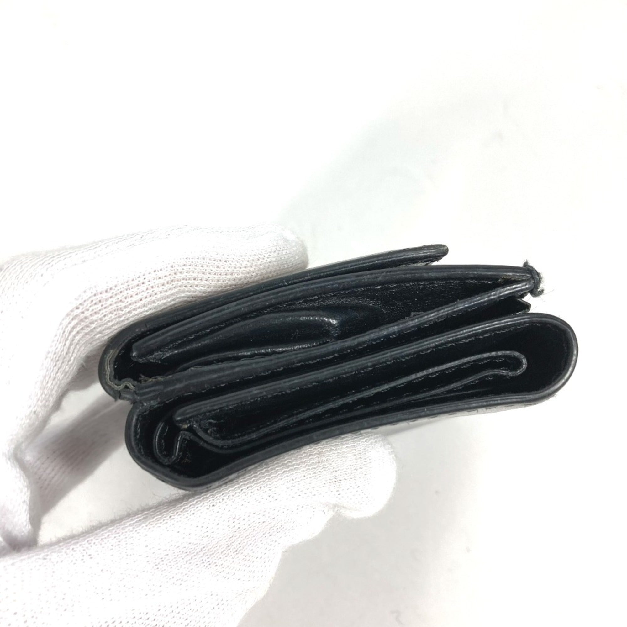 Fendi Black Leather Wallet (Tri-Fold)