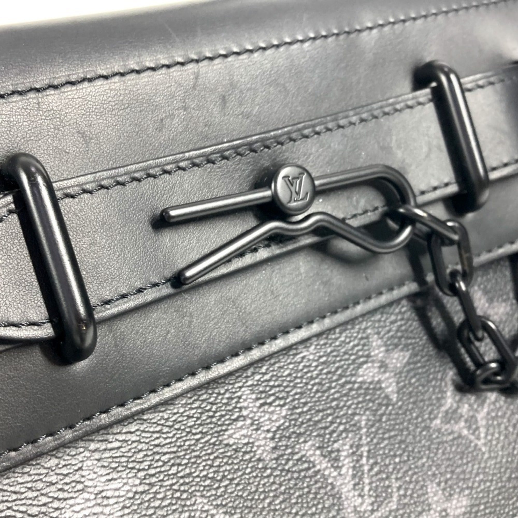 Louis Vuitton Black Monogram Eclipse Monogram Eclipse Handbag Shoulder Bag