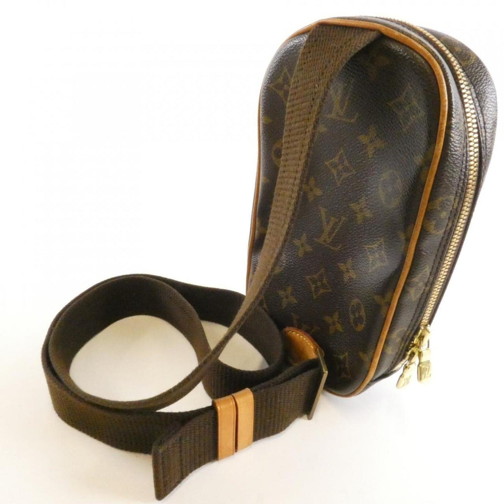 Louis Vuitton Marron Coated Canvas Pochette Shoulder Bag