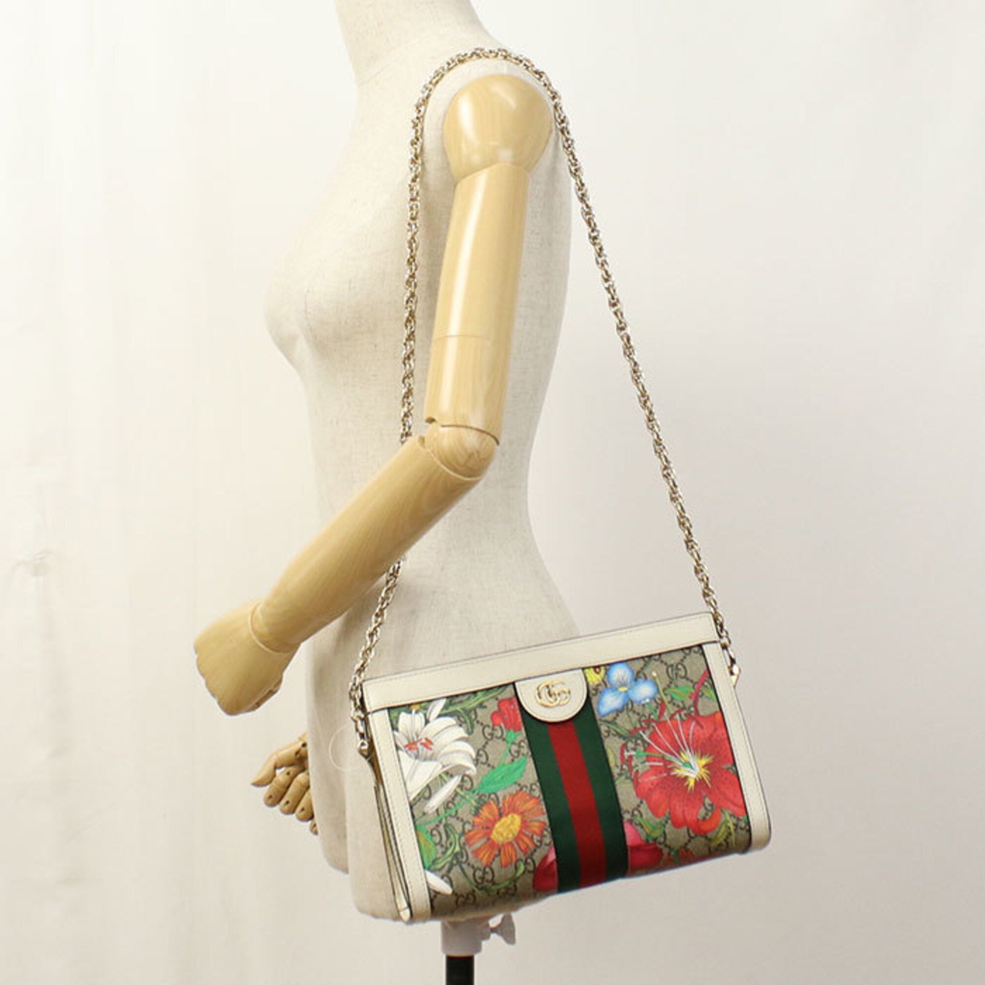 Gucci Beige Gg Supreme Leather Shoulder Bag (Pre-Owned)