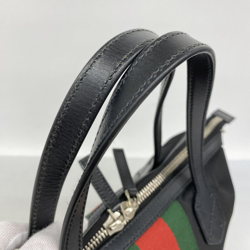 Gucci Black Nylon Handbag (Pre-Owned)