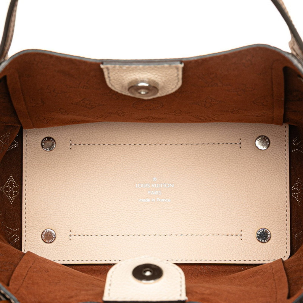 Louis Vuitton Monogram Beige Monogram Monogram Handbag Pouch Shoulder Bag
