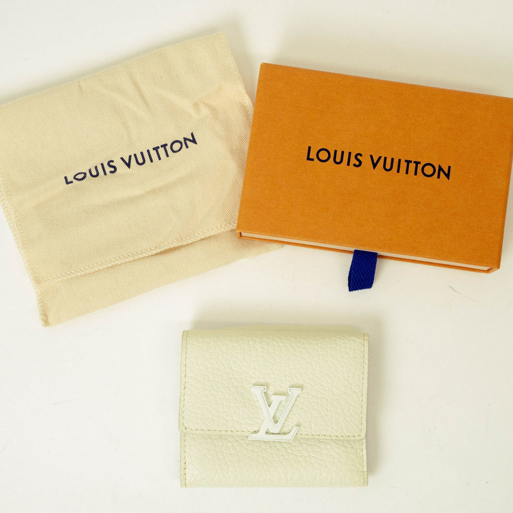 Louis Vuitton Leather Wallet (Tri-Fold)