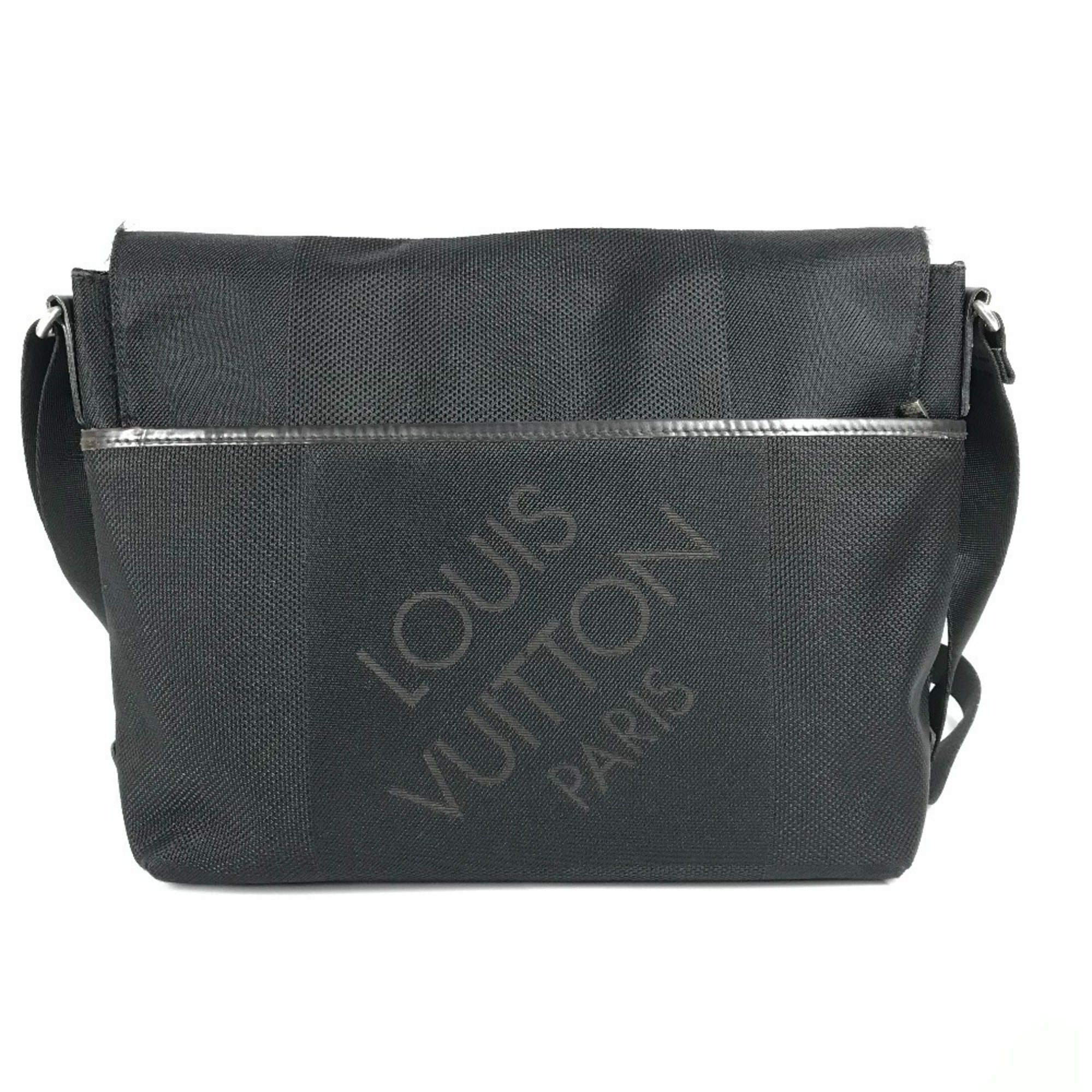 Louis Vuitton Black White Damier Geant Messenger Bag Shoulder Bag
