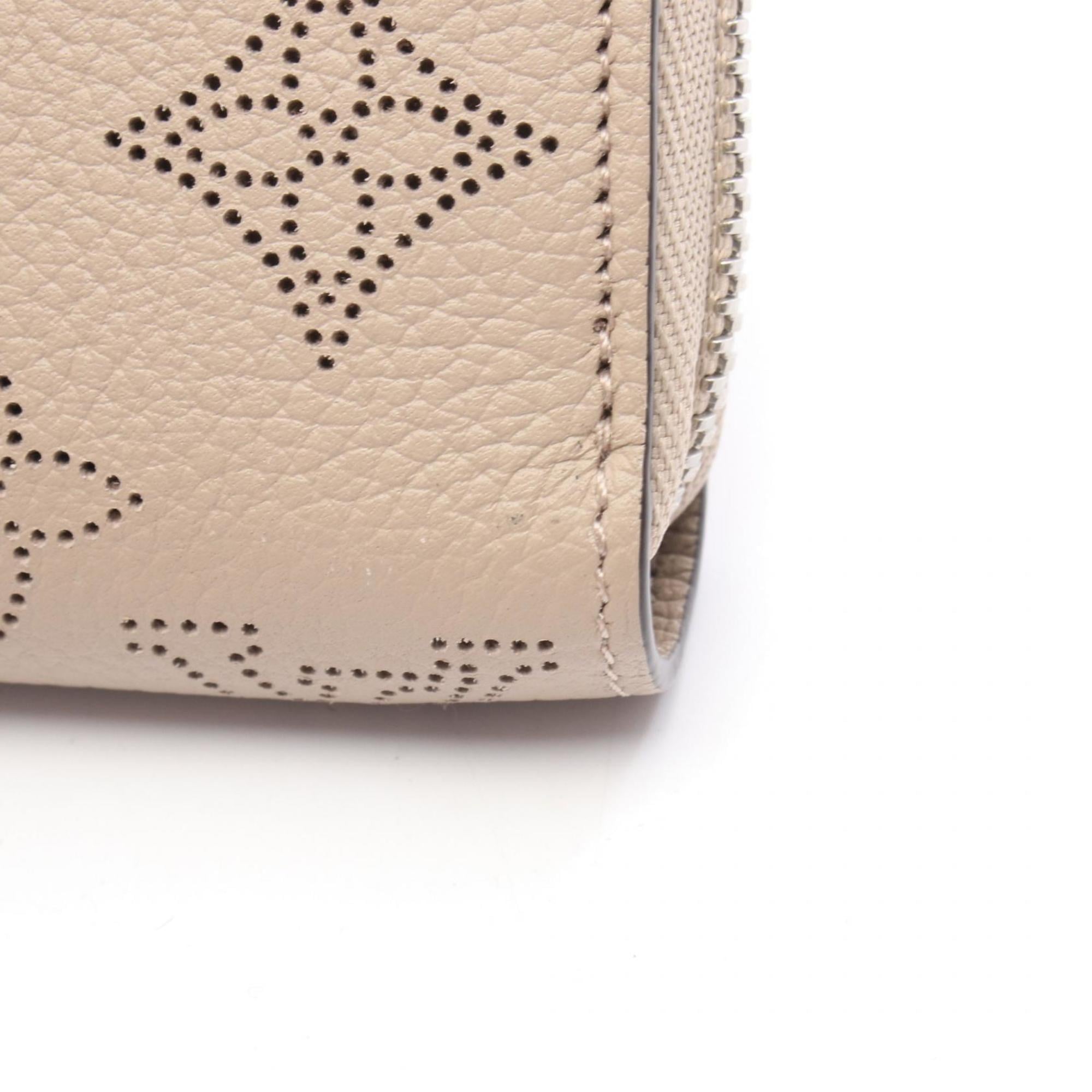 Louis Vuitton Beige Galle Mahina Leather Leather Long Wallet